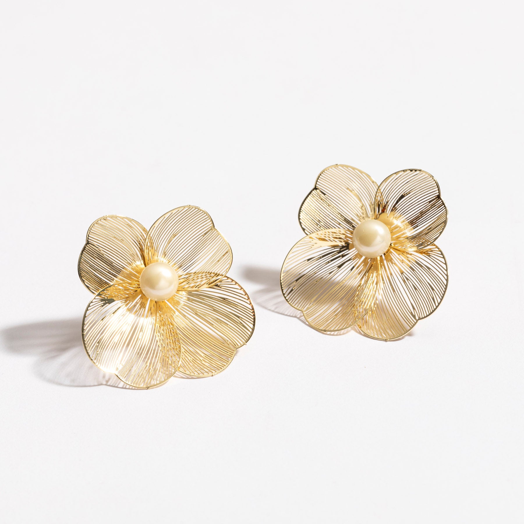 اقراط دانون