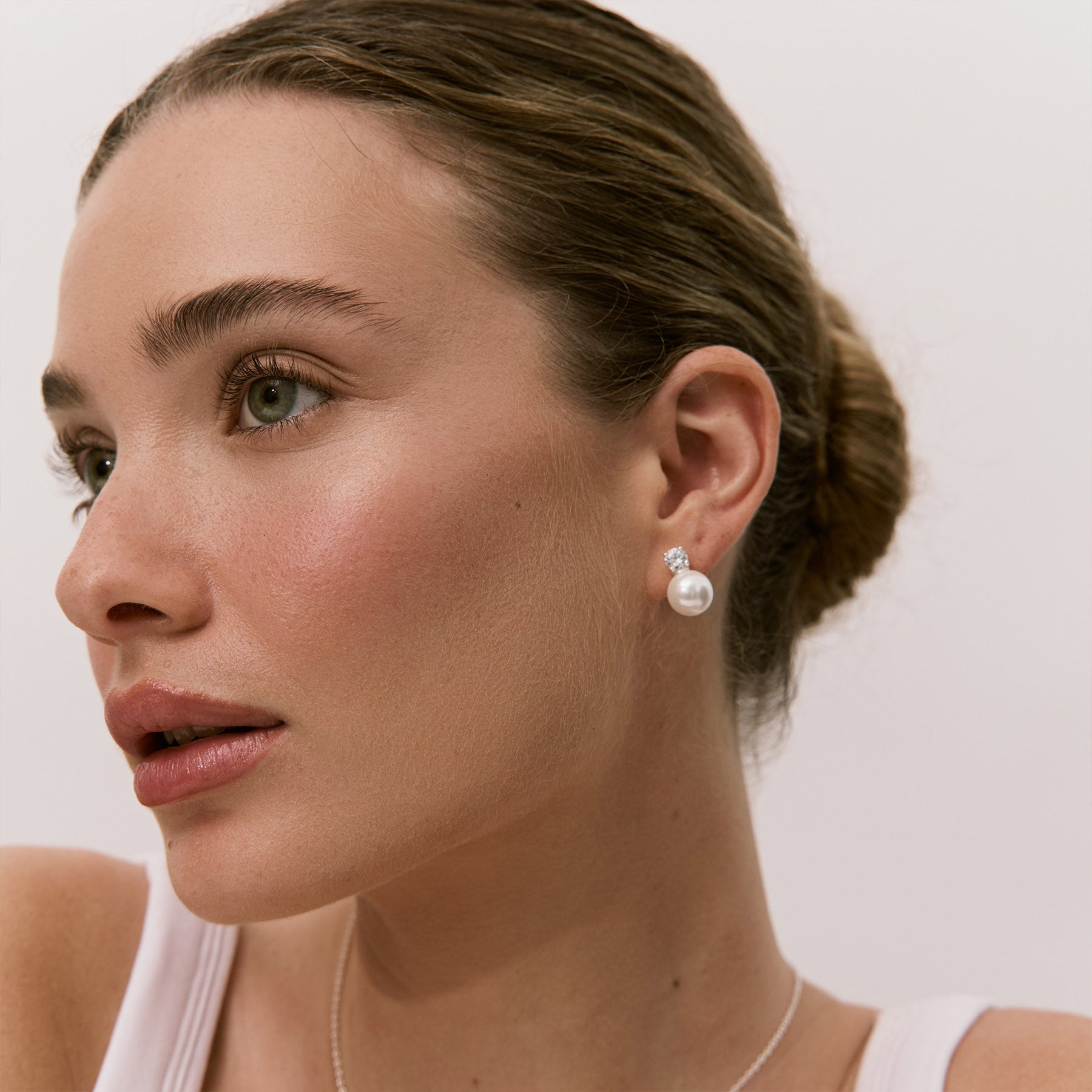 اقراط دانون