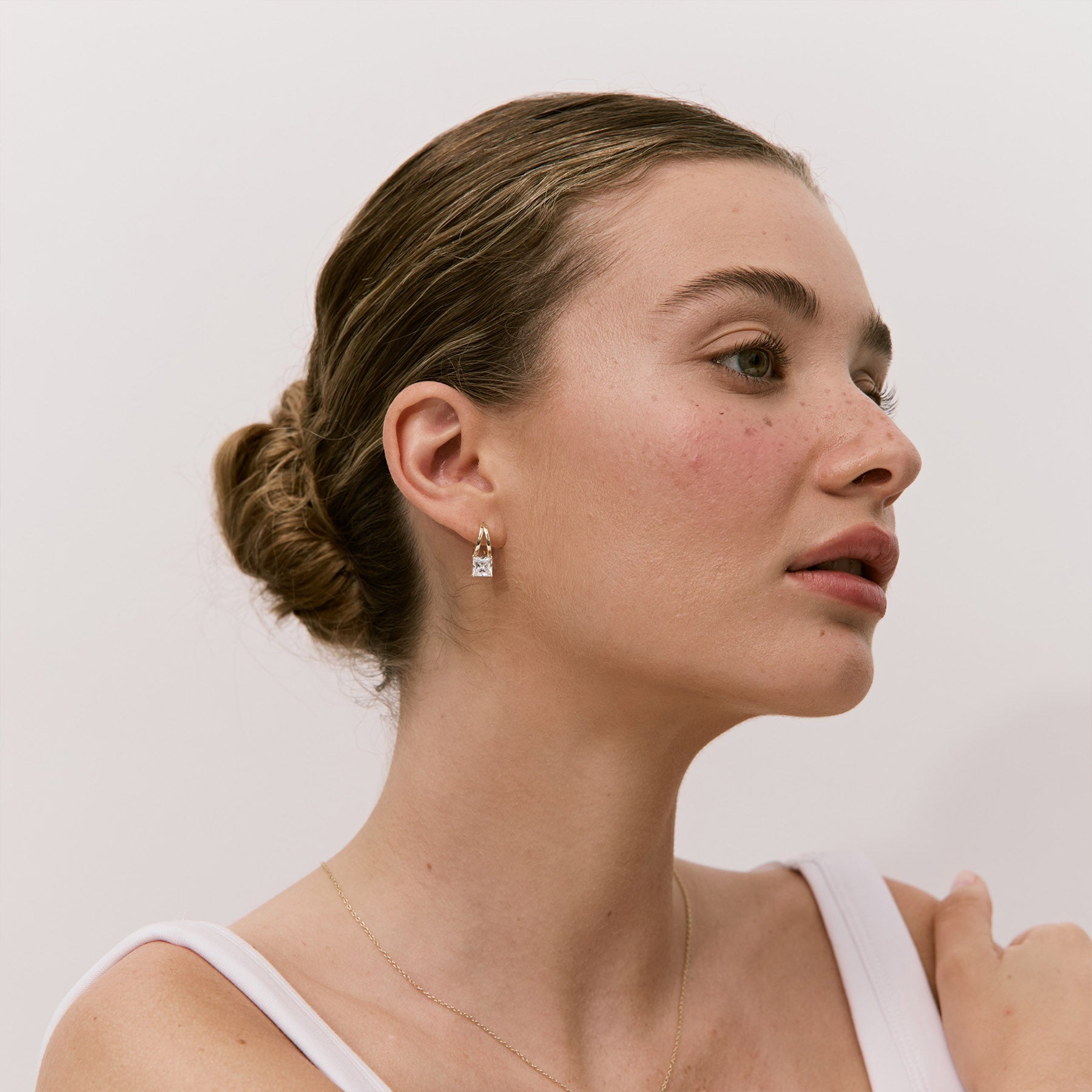 اقراط دانون