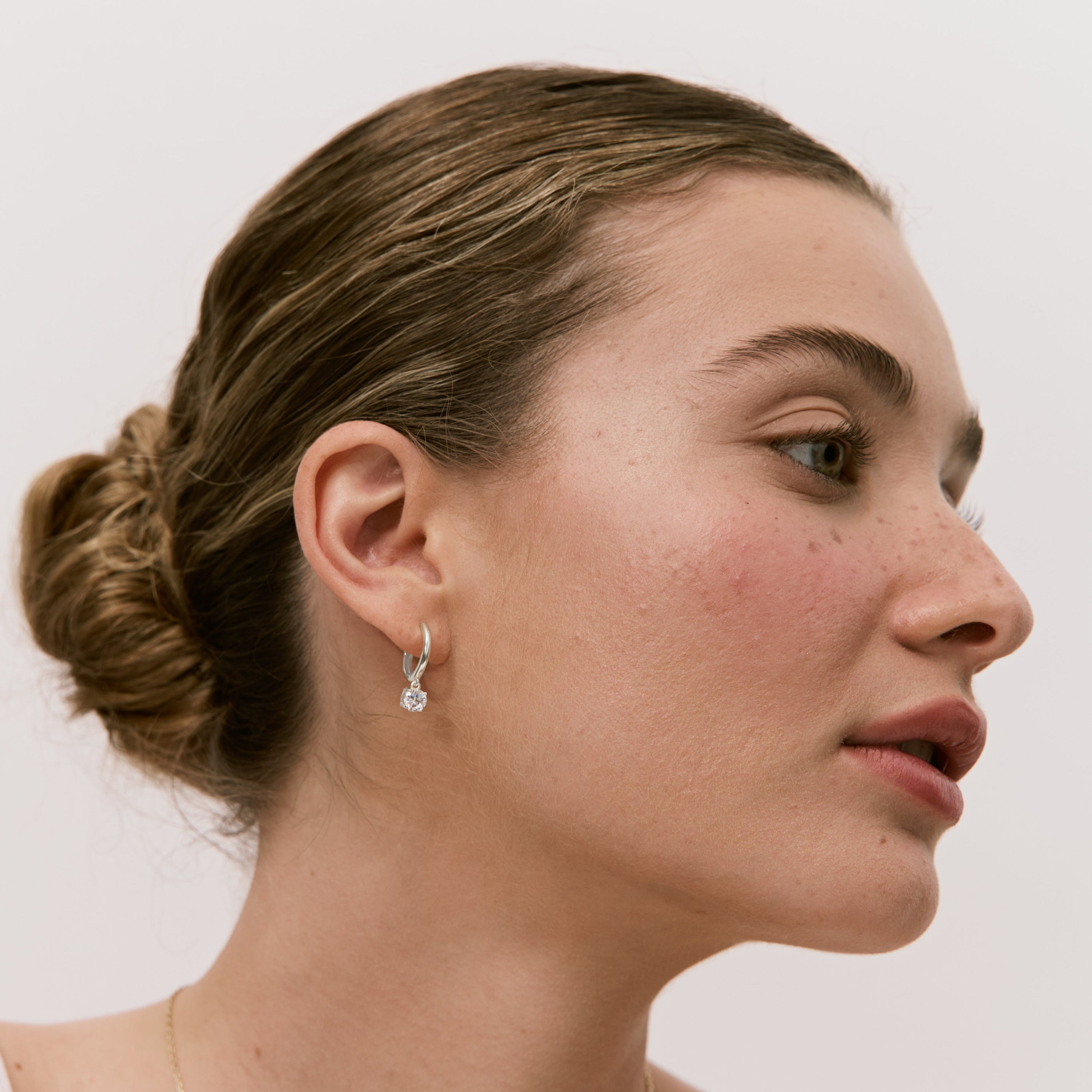 اقراط دانون