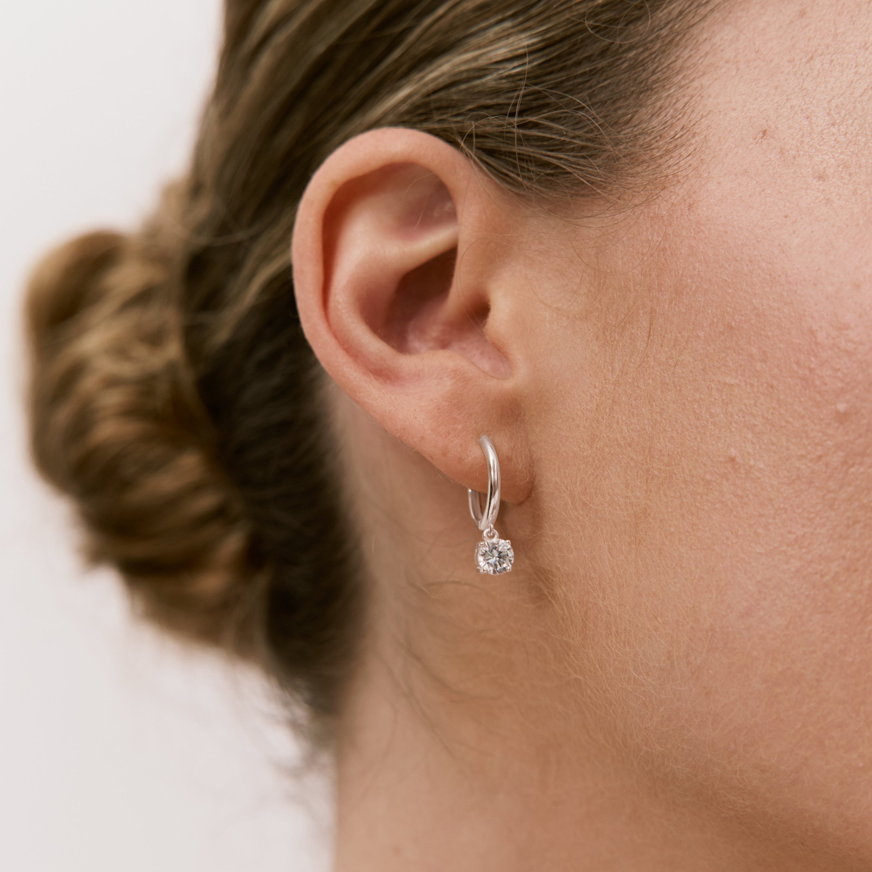 اقراط دانون