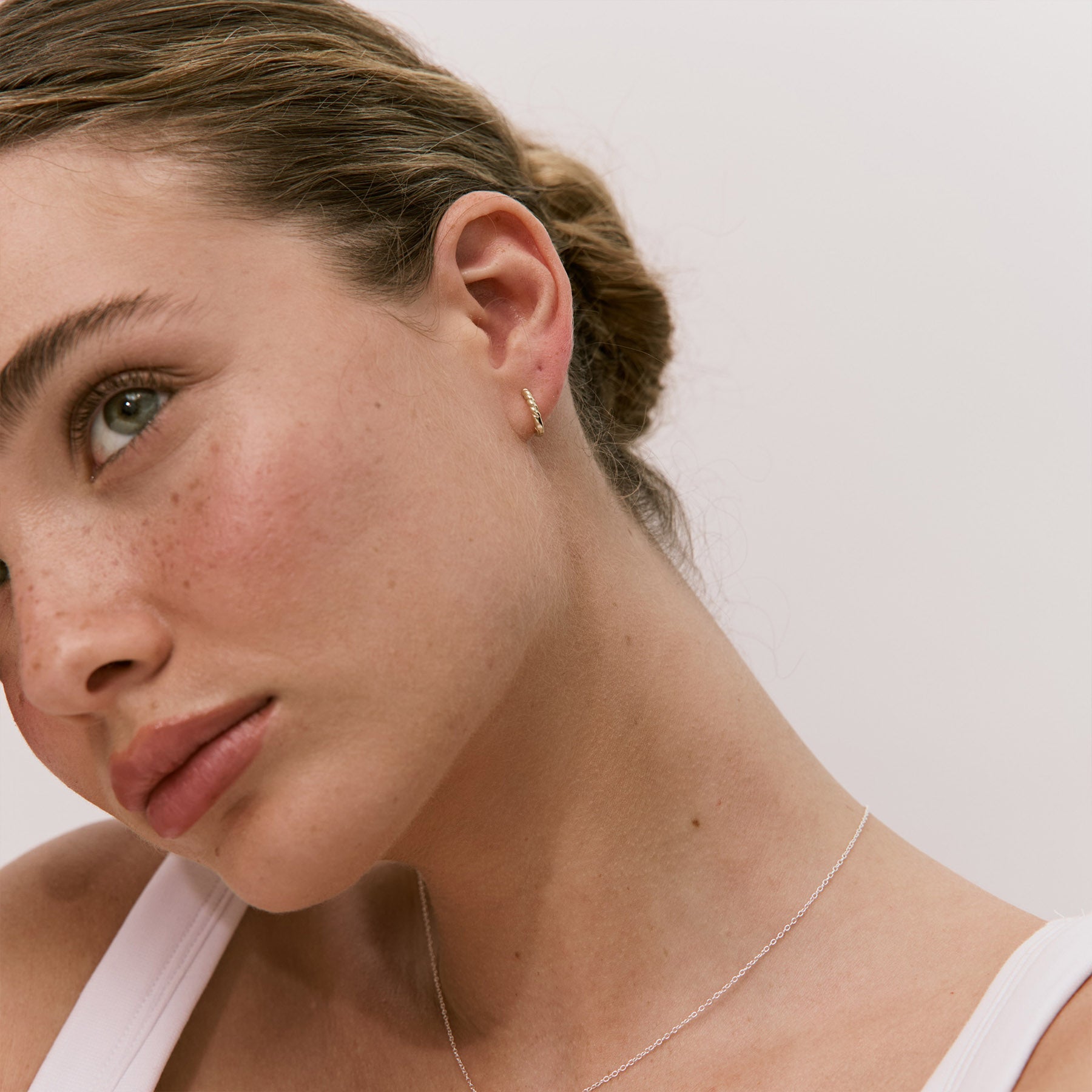 اقراط دانون