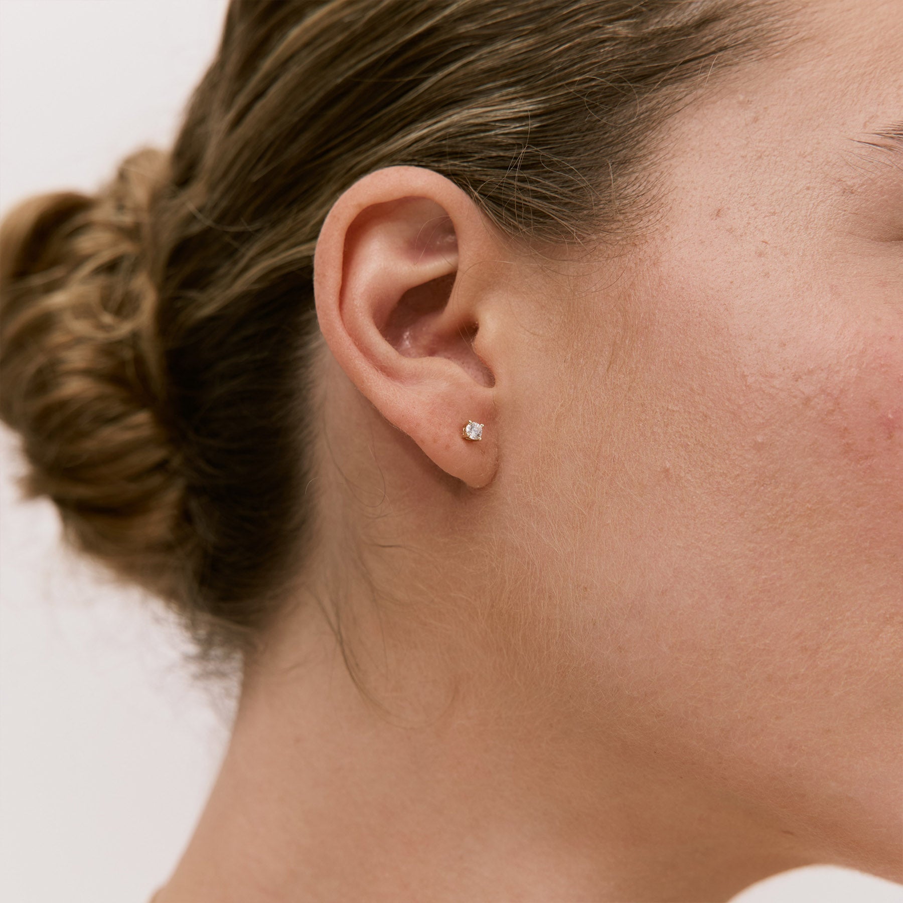 اقراط دانون