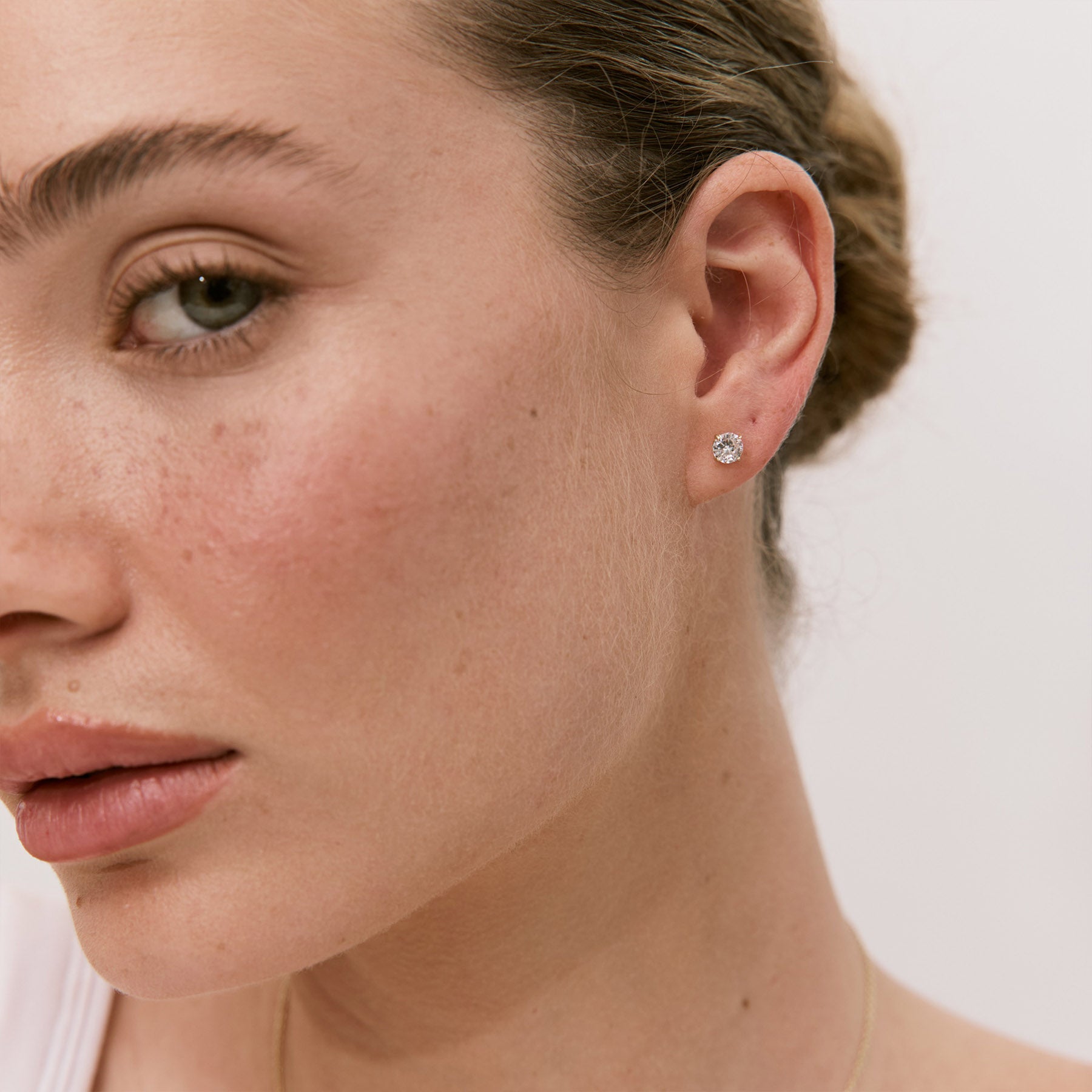 اقراط دانون