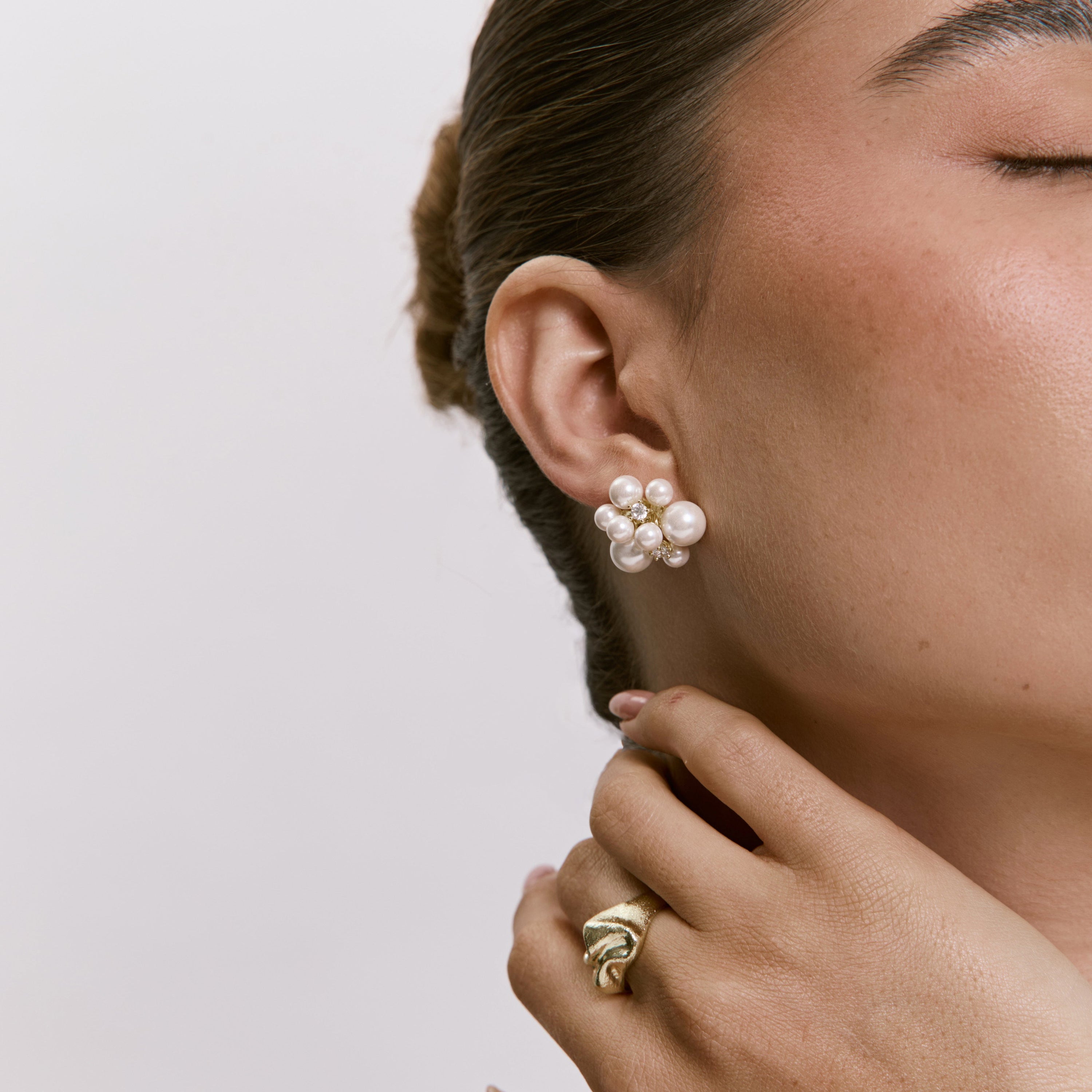 اقراط دانون