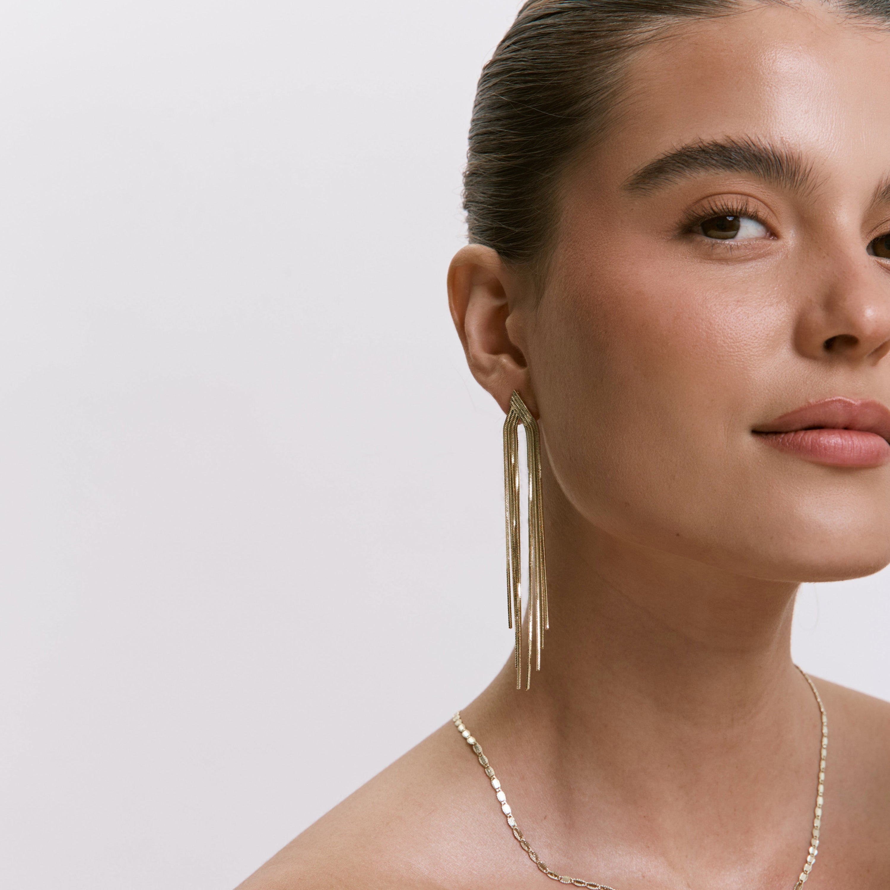 اقراط دانون