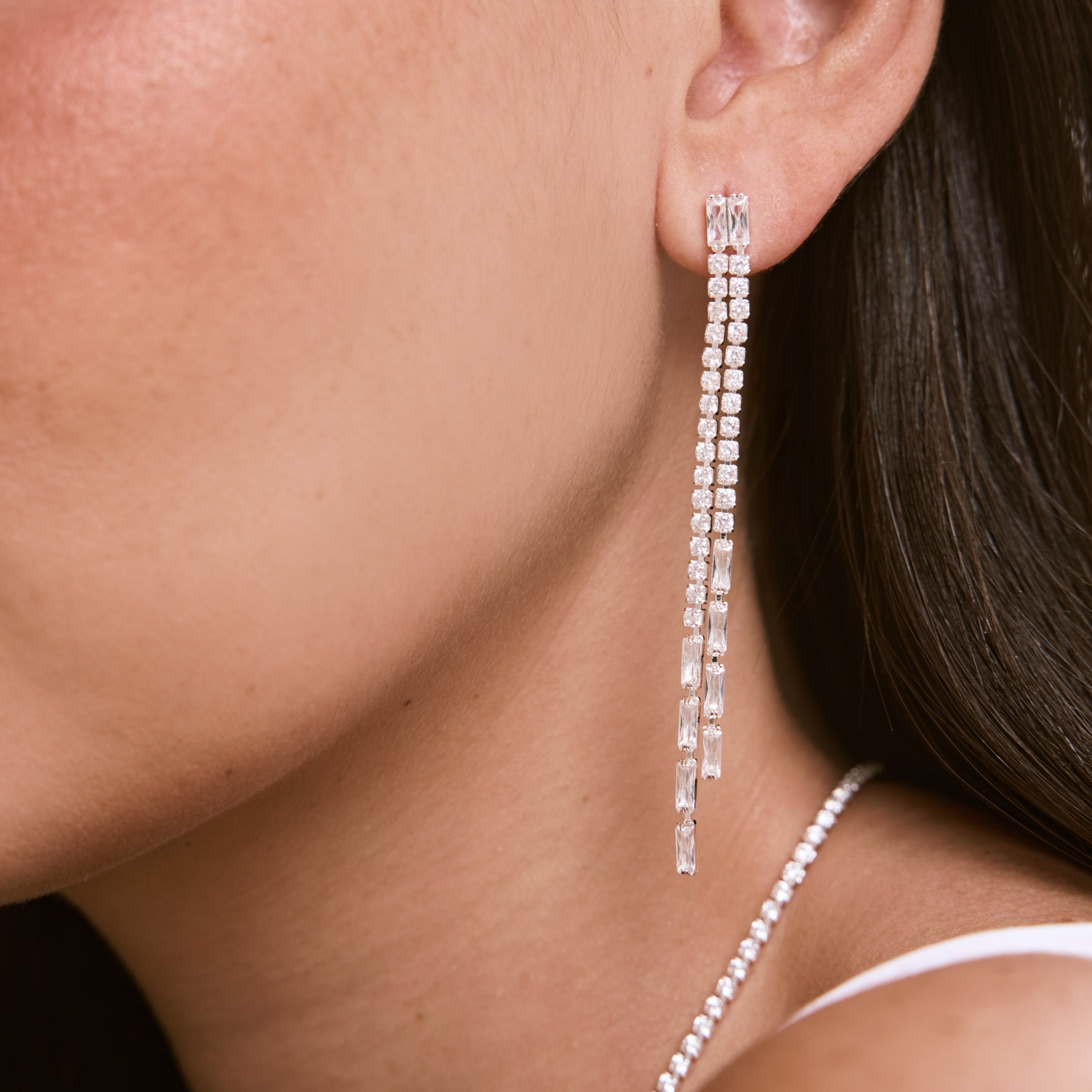 اقراط دانون