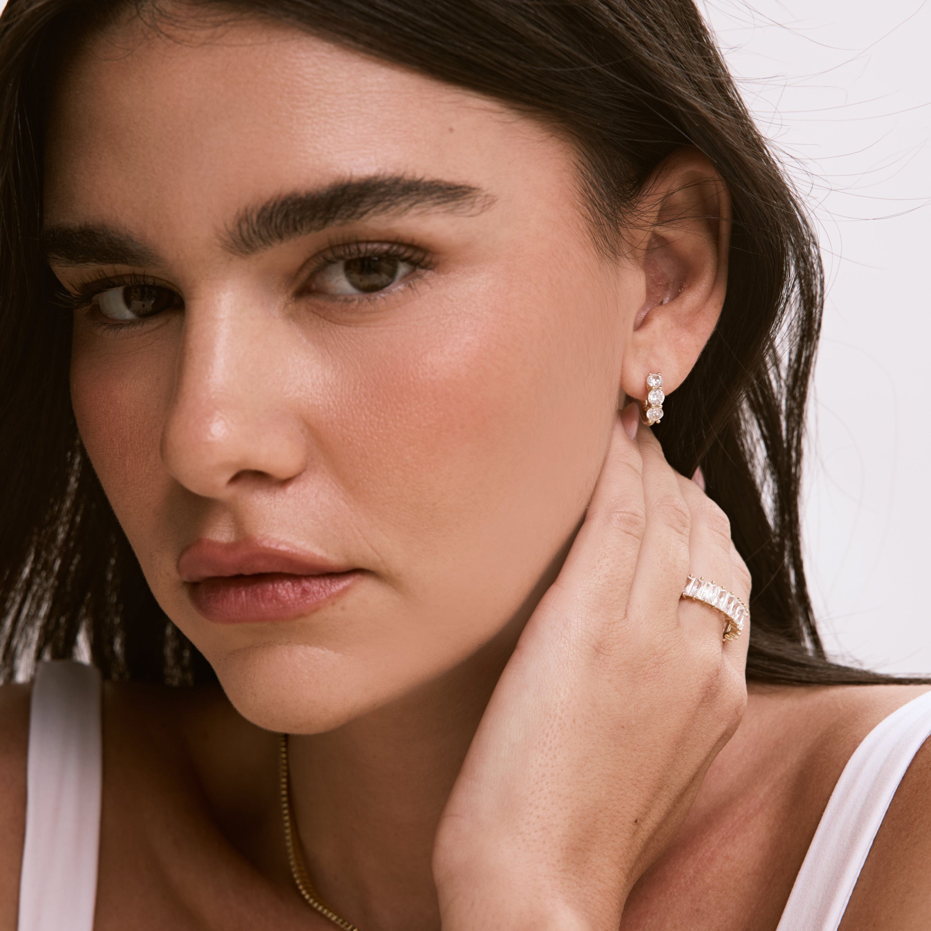 اقراط دانون