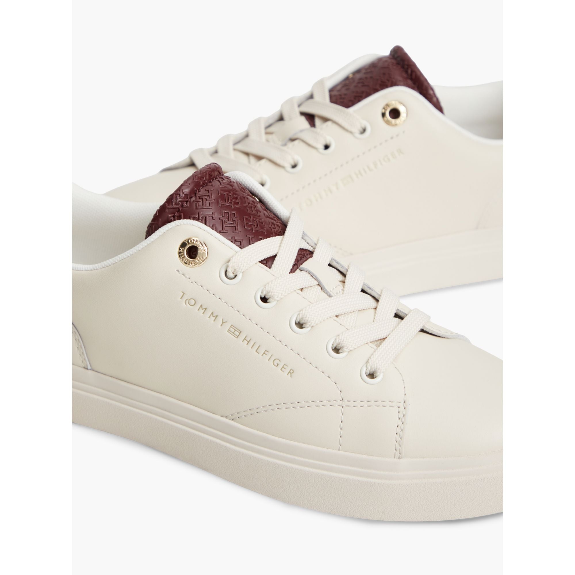 حذاء سنيكر تومي هيلفيجر Feminine Cupsole Monogram