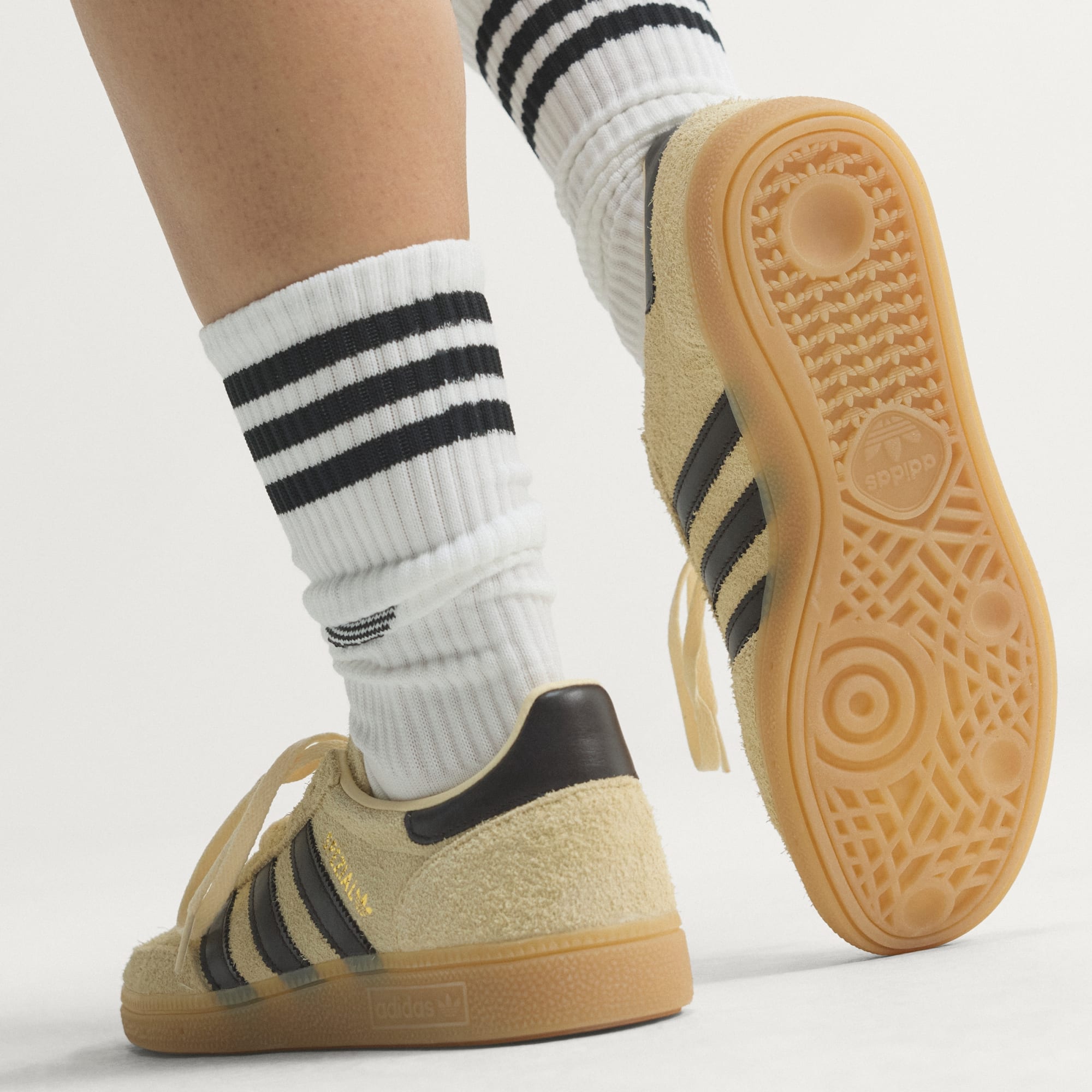 حذاء سنيكر اديداس Handball Spezial W