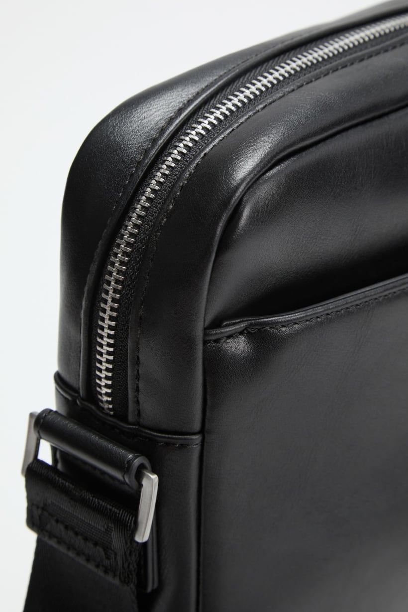 حقيبة جيس Torino Logo Crossbody
