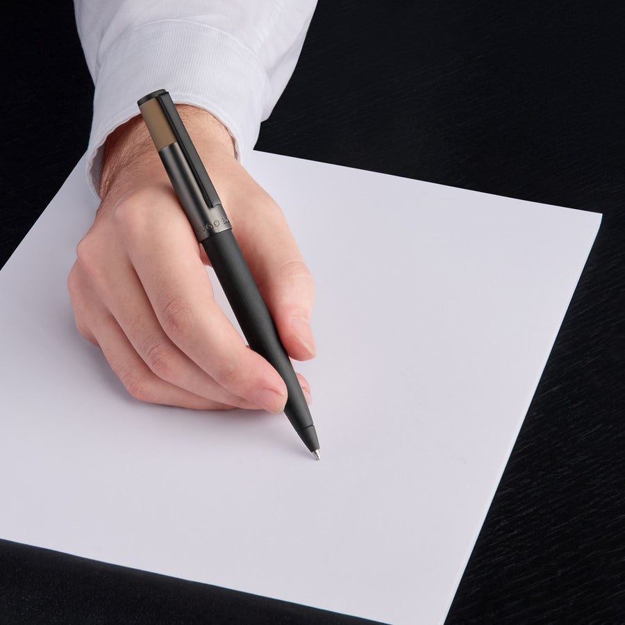 قلم حبر هيوجو بوس