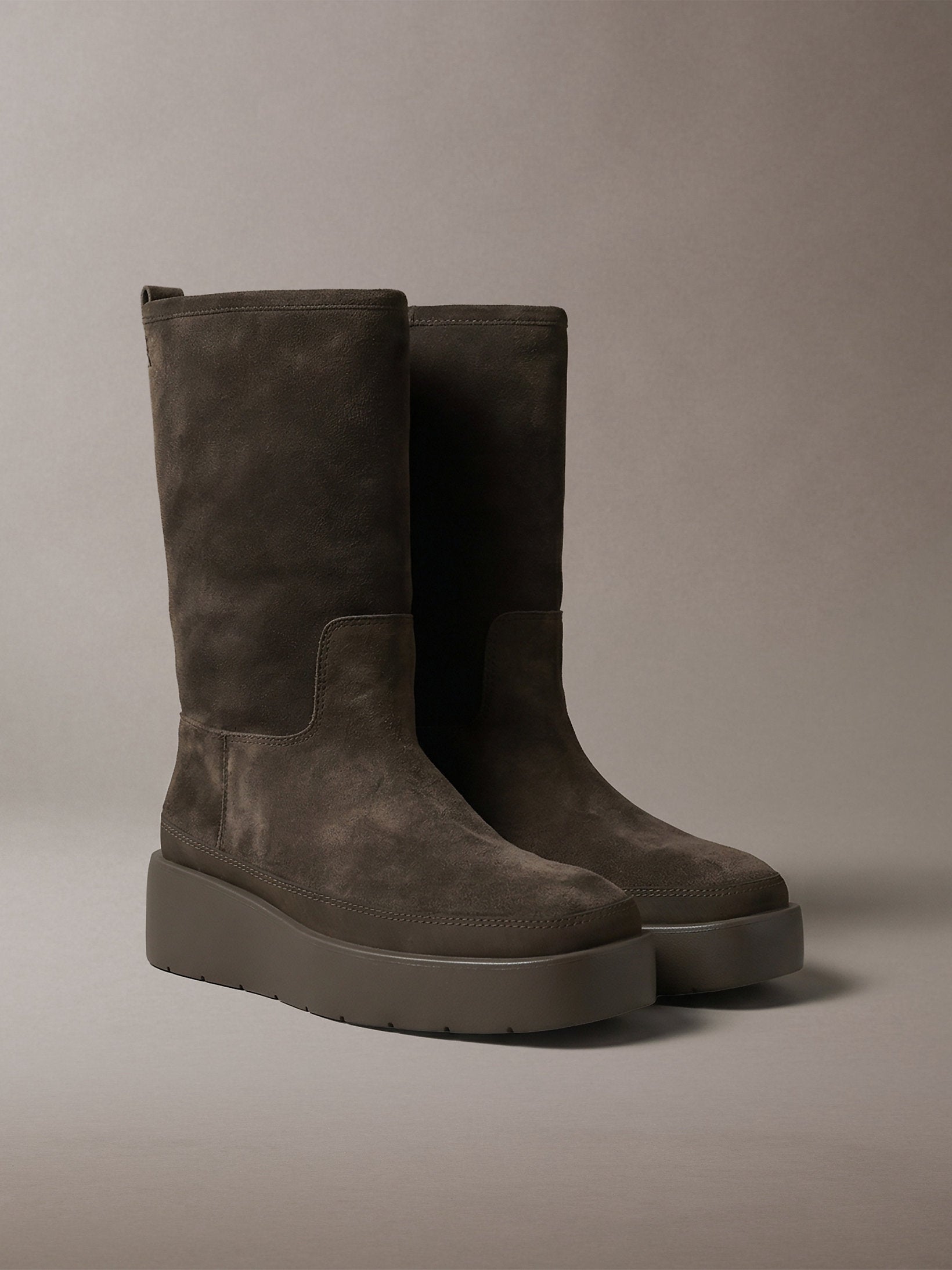 حذاء كالفين كلاين Flatform Mid Boot Suede Wl