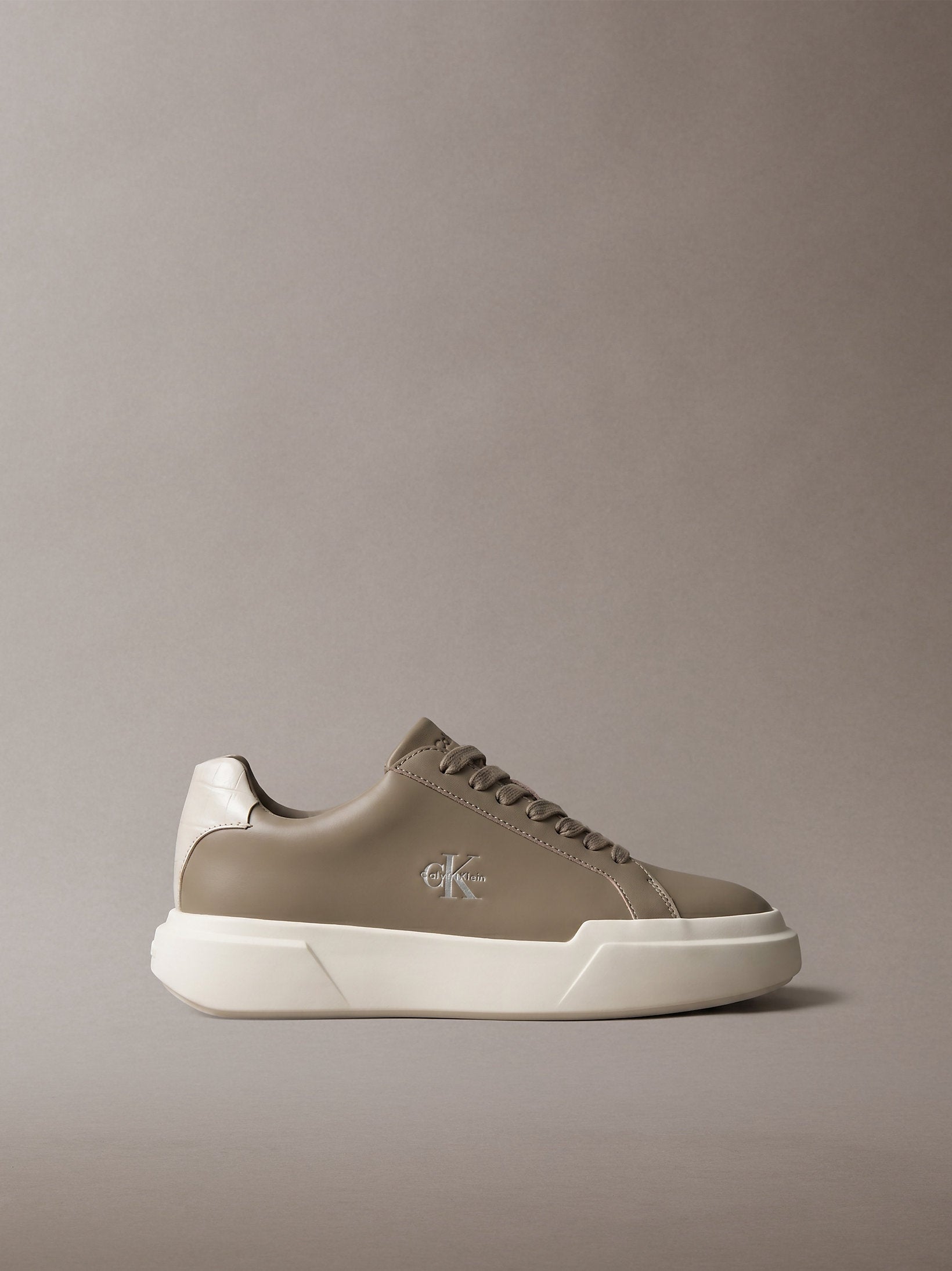 Calvin Klein Chunky Cups Laceup Lth Bt Croc Sneaker