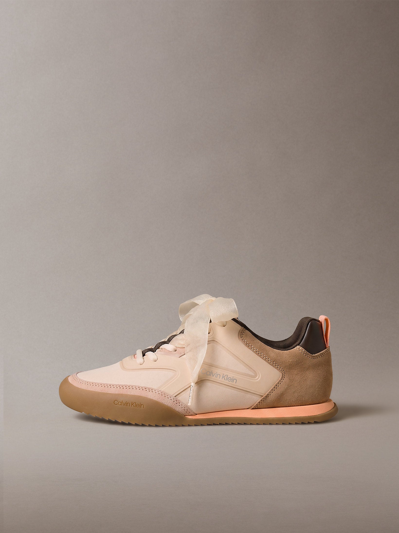 حذاء كالفين كلاين Low Pro Run Lu Sue Jelly Laces