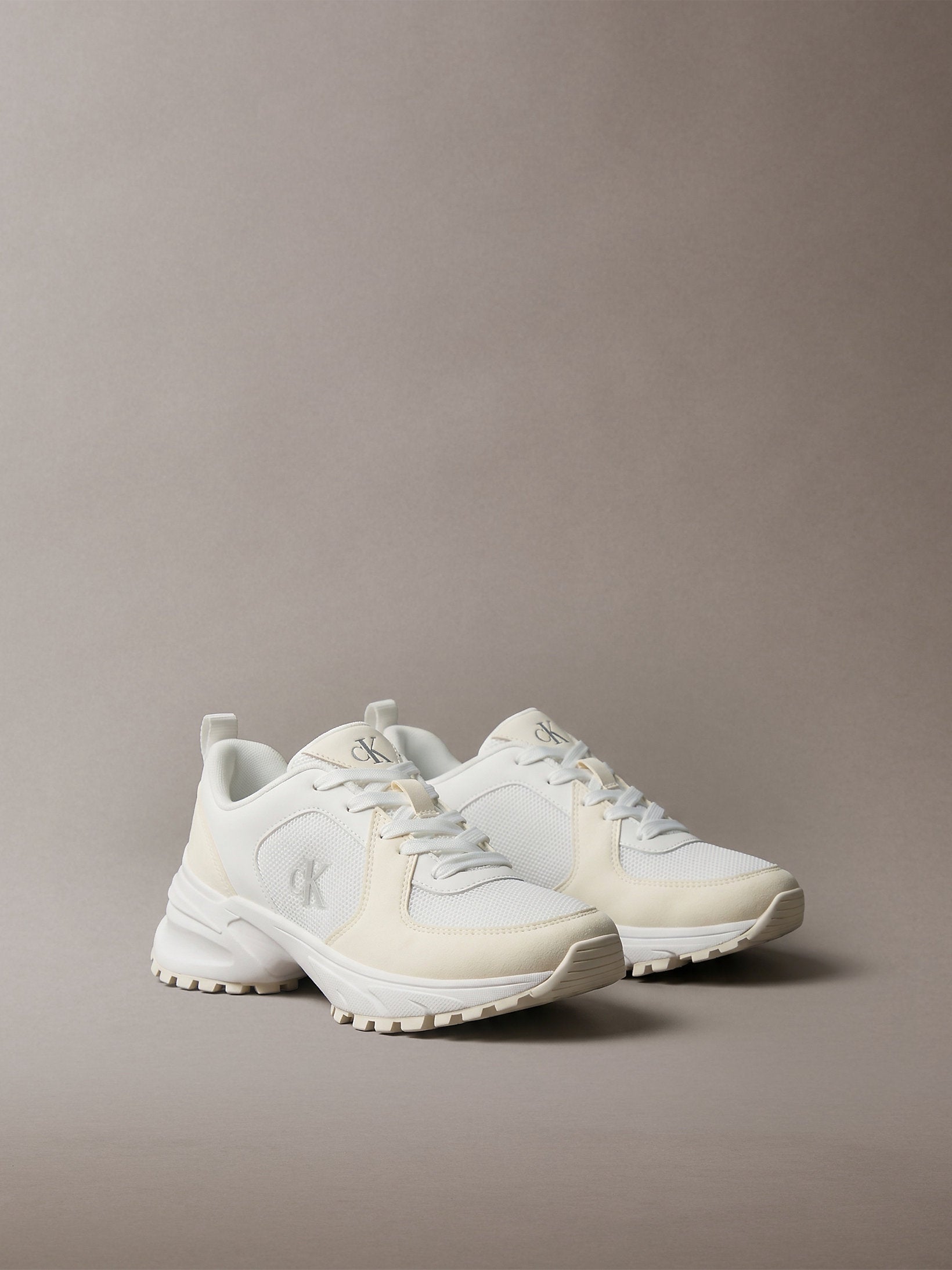 حذاء كالفين كلاين Hike Runner Lace Up Su Mesh Wmn