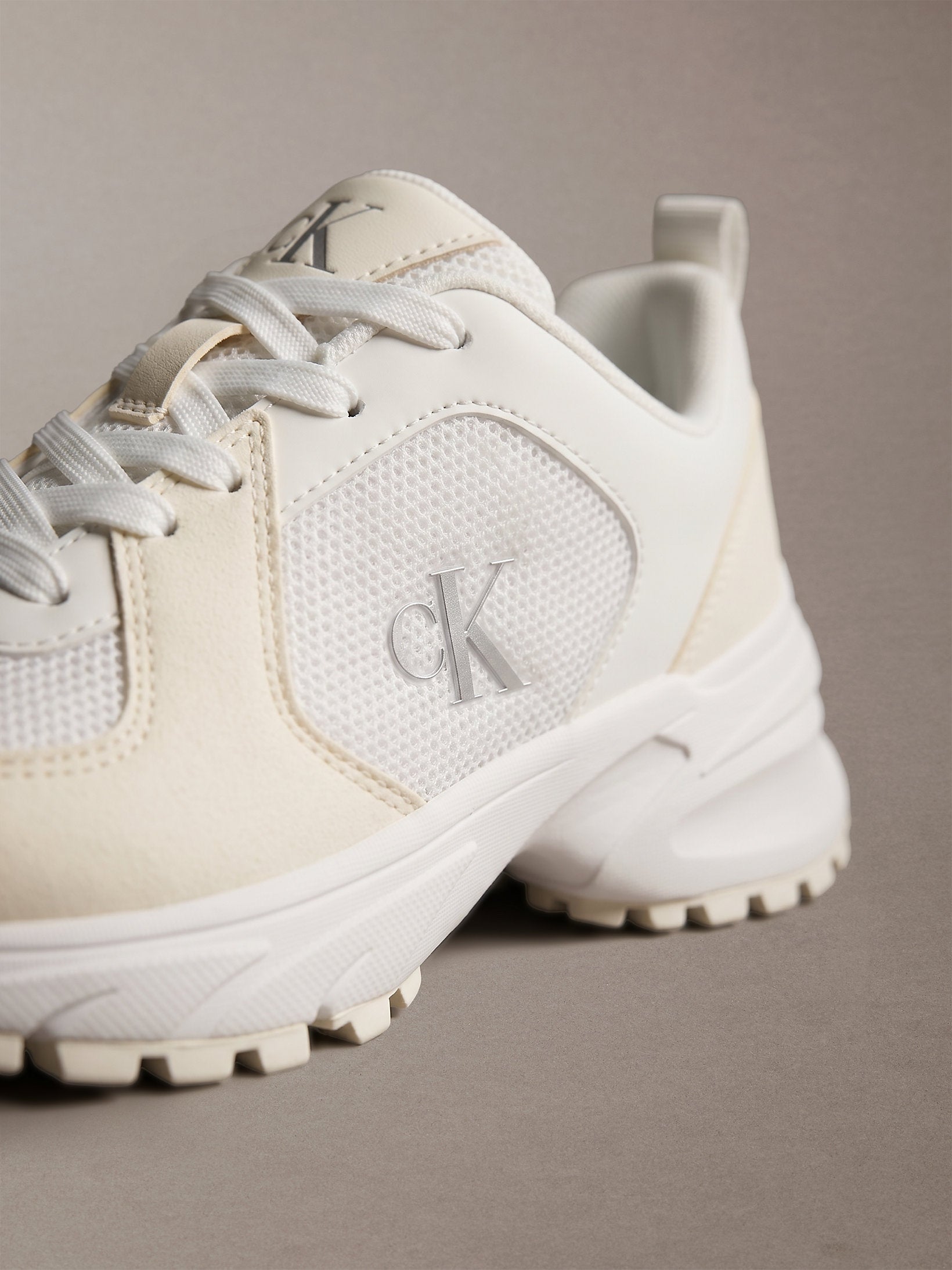 حذاء كالفين كلاين Hike Runner Lace Up Su Mesh Wmn