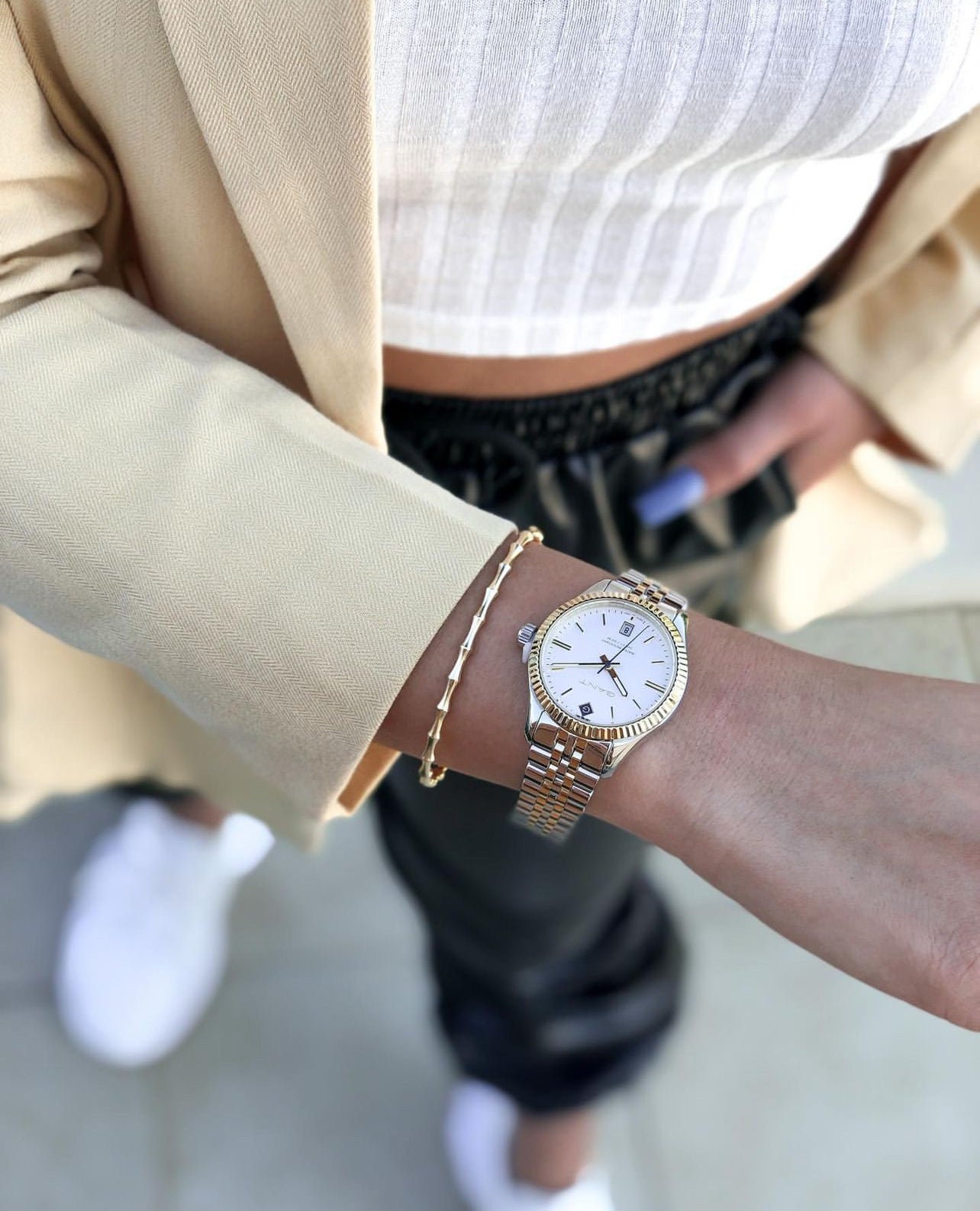 ساعة جانت Sussex