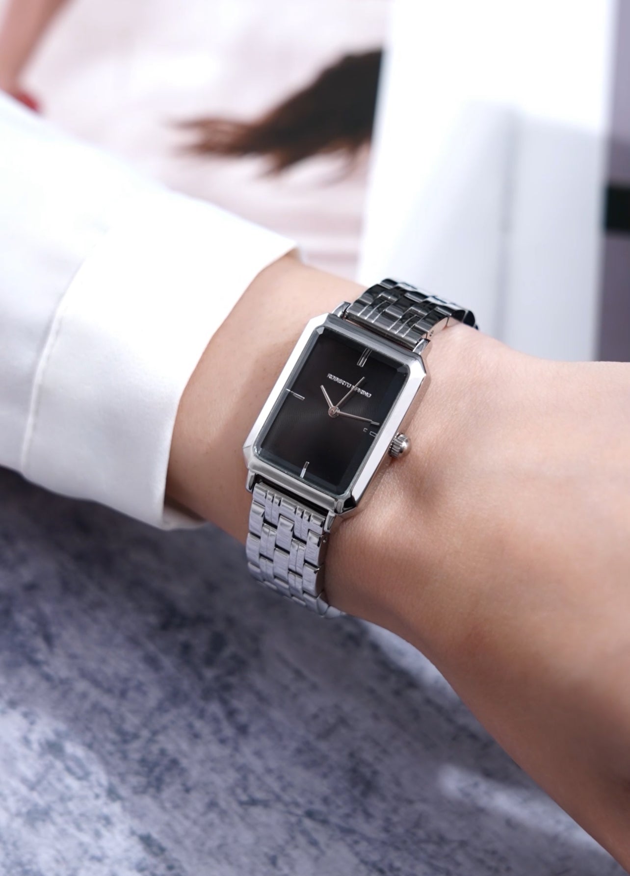 ساعة روبيرتو مارينو