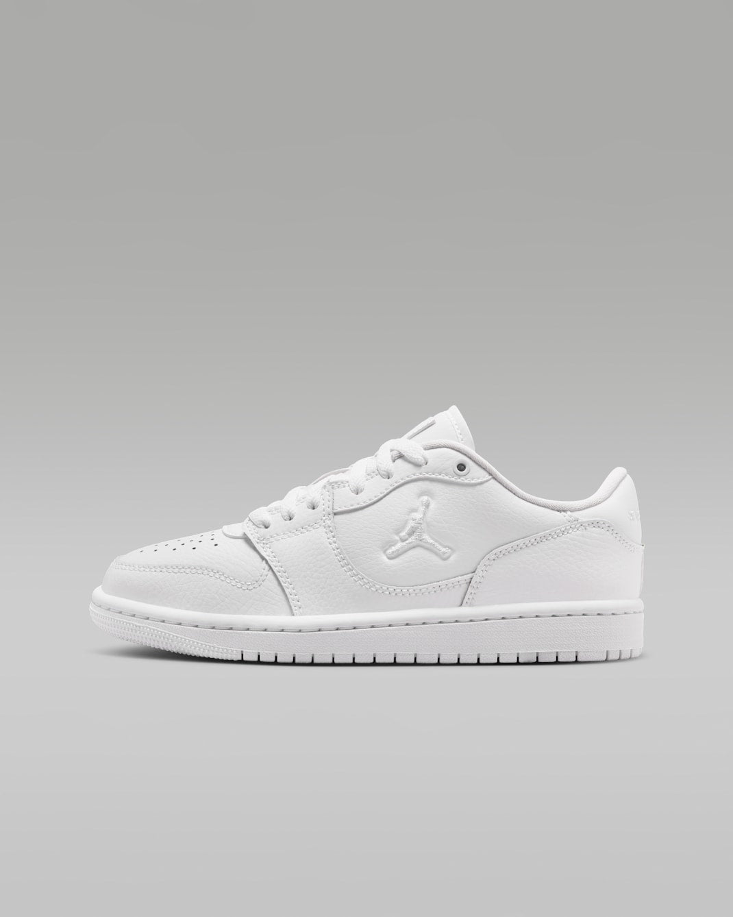 Nike Jordan Court Connect Low Sneaker