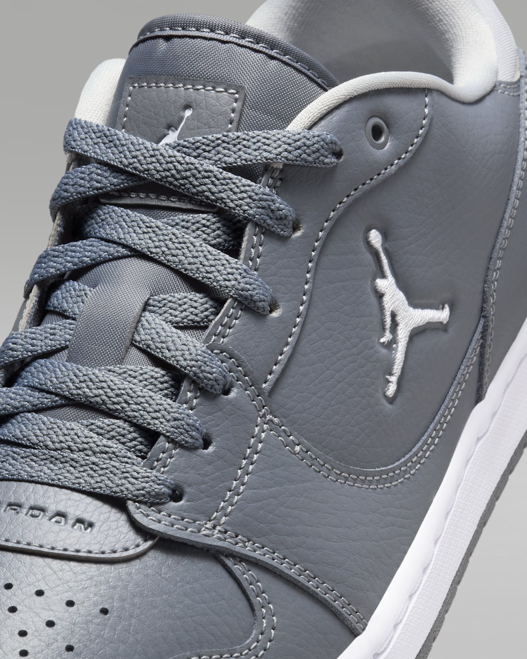 Nike Jordan Court Connect Low Sneaker