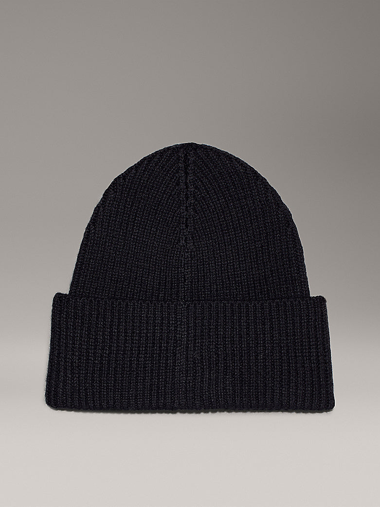 قبعة كالفين كلاين