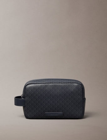 حقيبة كالفين كلاين Emblem Aop Coated Dopp Kit