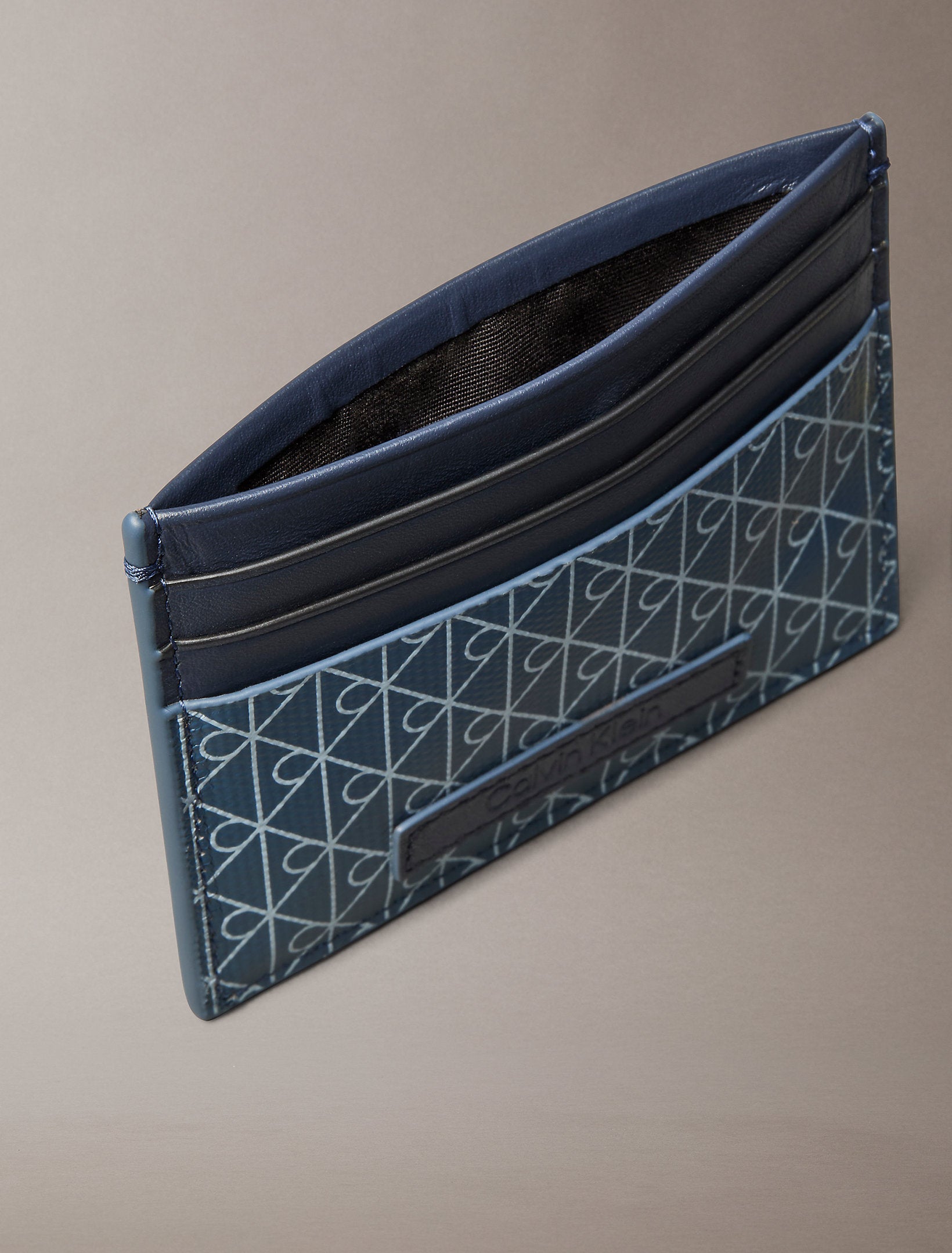 محفظة كالفين كلاين Emblem Aop Coated Cardholder