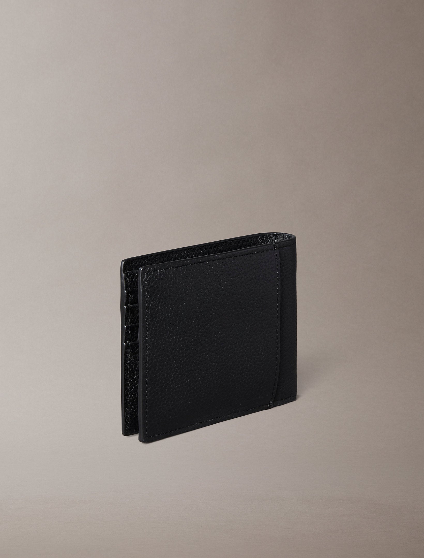Calvin Klein Ew Billfold W Coin Wallet