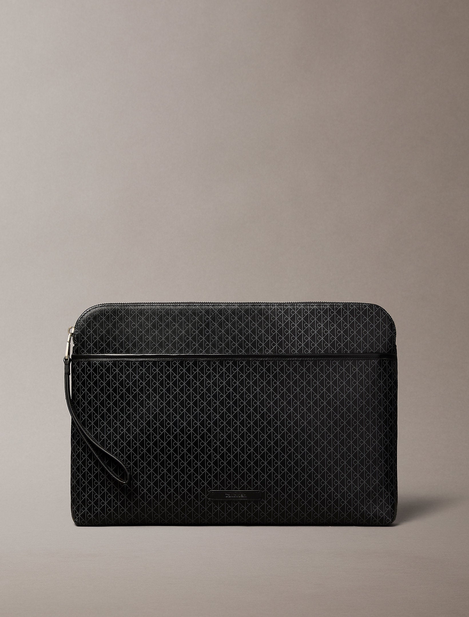 حقيبة كالفين كلاين Emblem Aop Coated Laptop Case