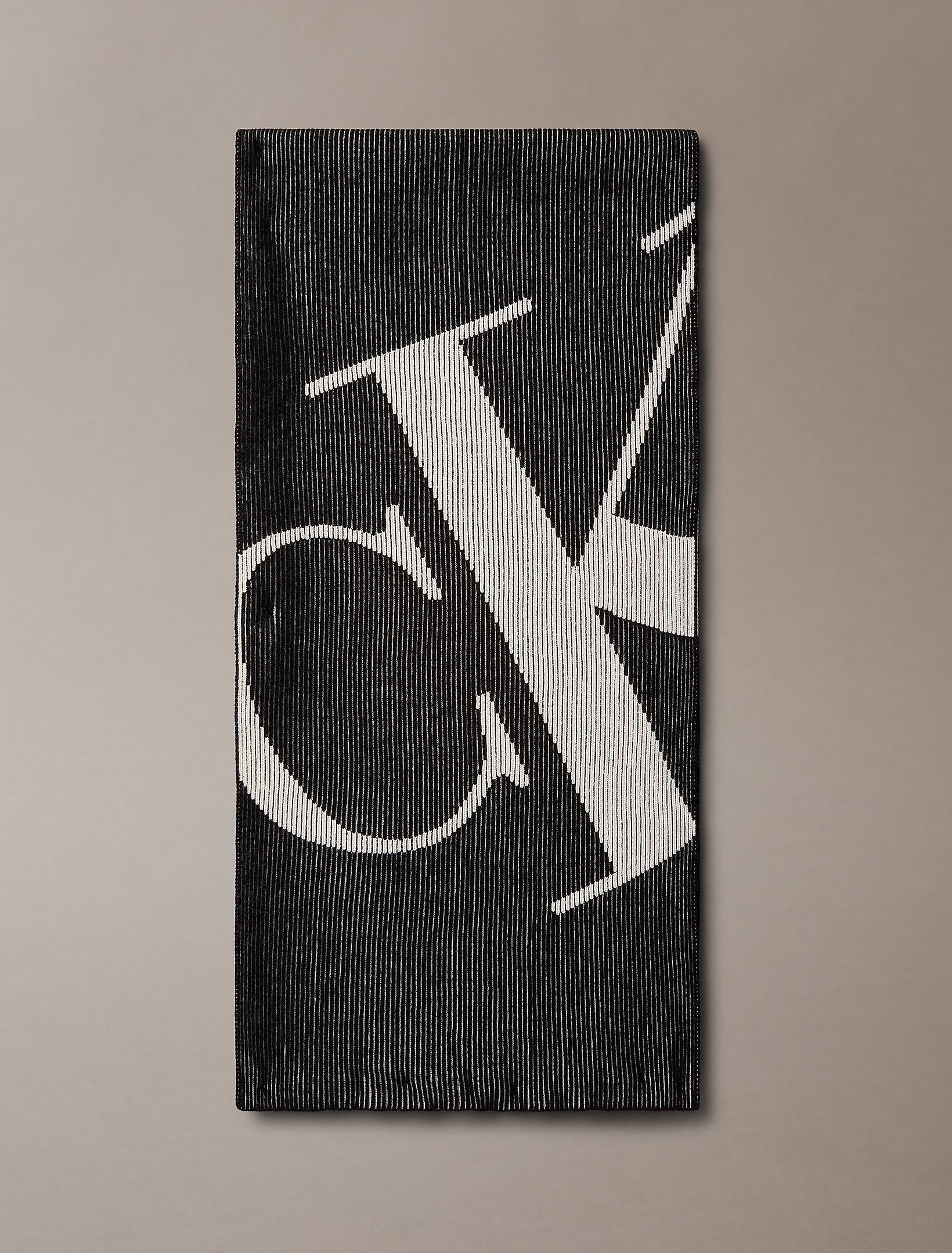 Calvin Klein Bold Graphic Scarf