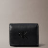 محفظة كالفين كلاين Raised Medium Bifold