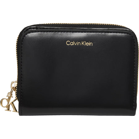 Calvin Klein Puller Medium Flap Zip Around Wallet