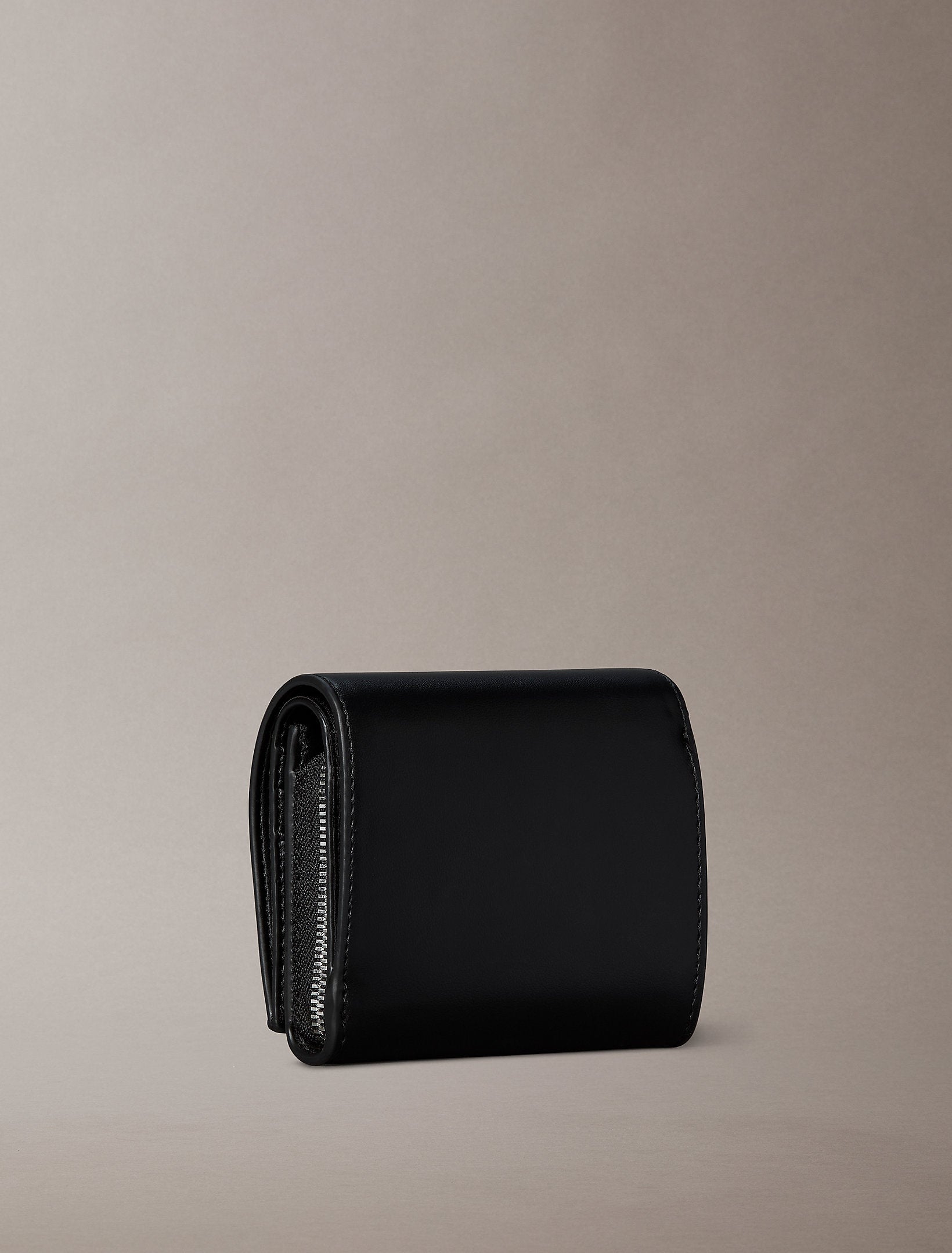 Calvin Klein Bold Medium Bifold Wallet