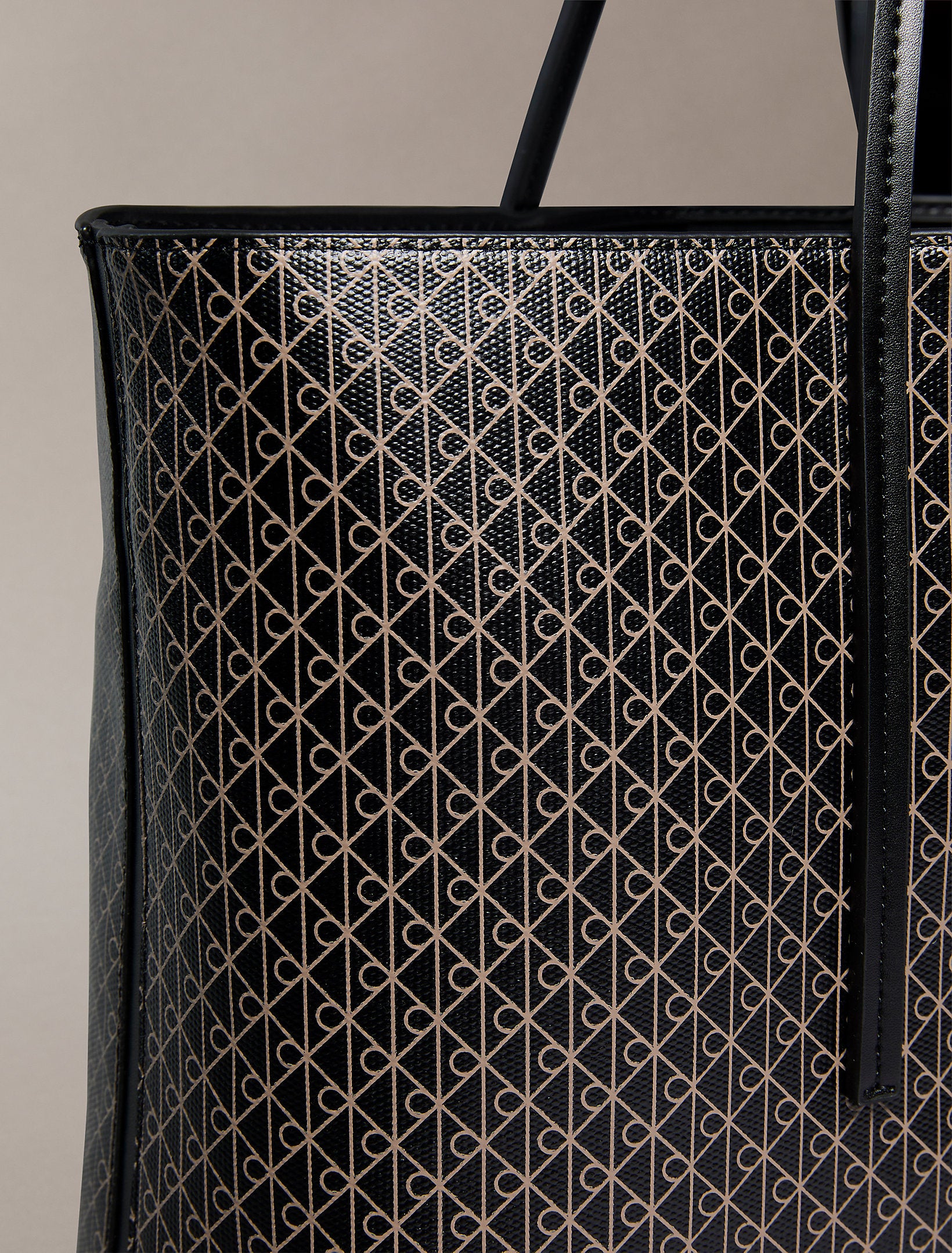 Calvin Klein Tote With Pouch On Strap Bag