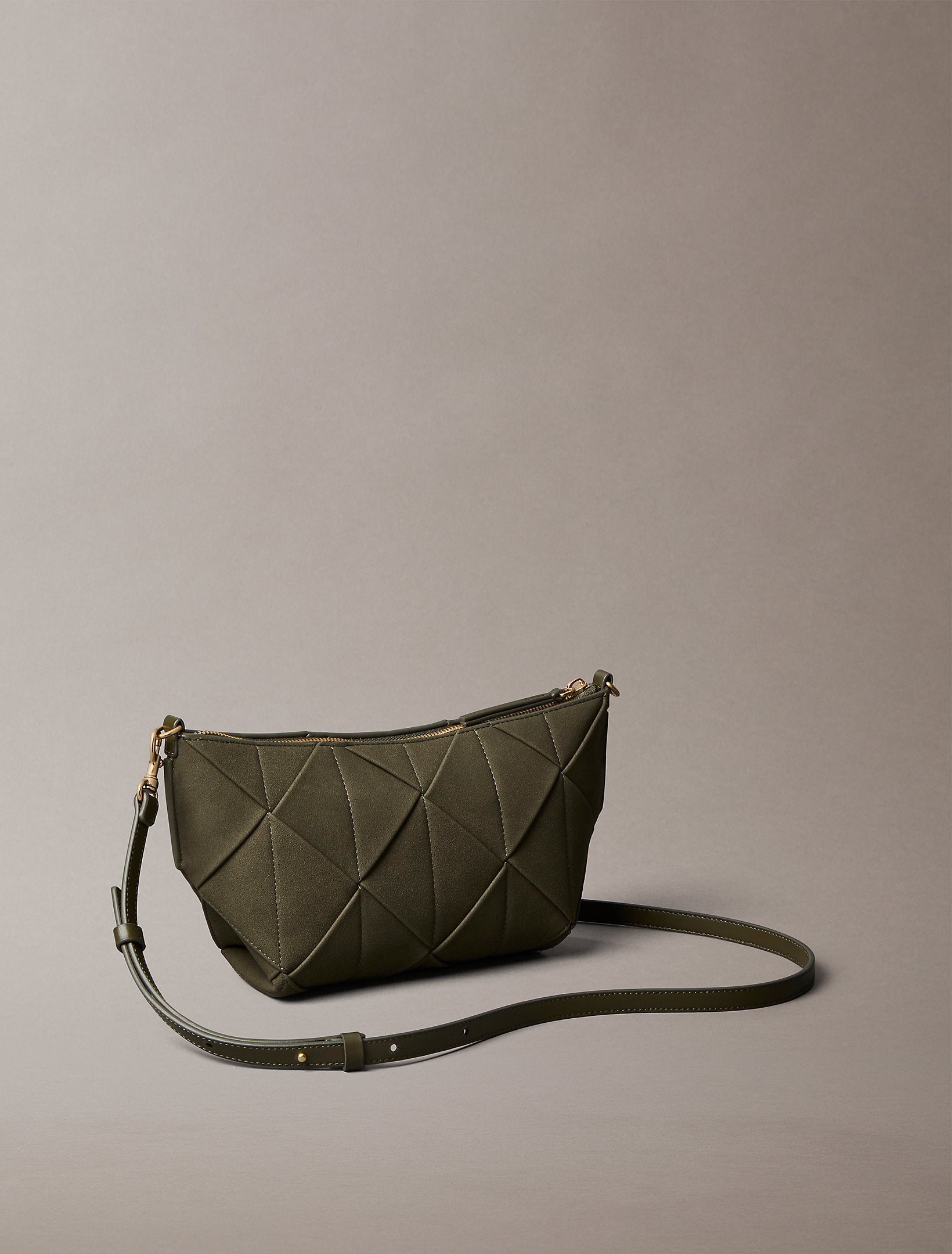 حقيبة كالفين كلاين Woven Sueded Shoulder