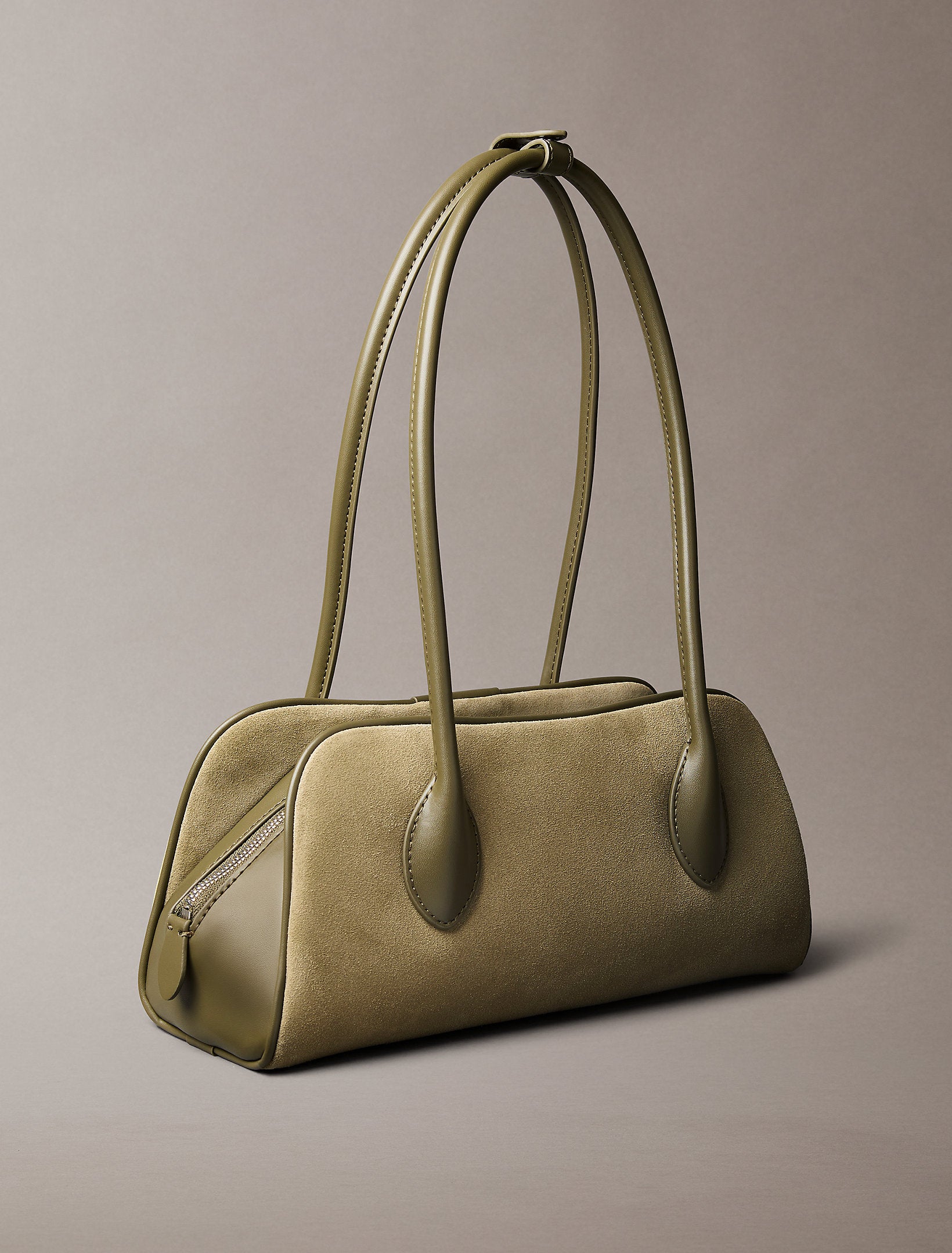 حقيبة كالفين كلاين Emblem Trio Suede Shoulder