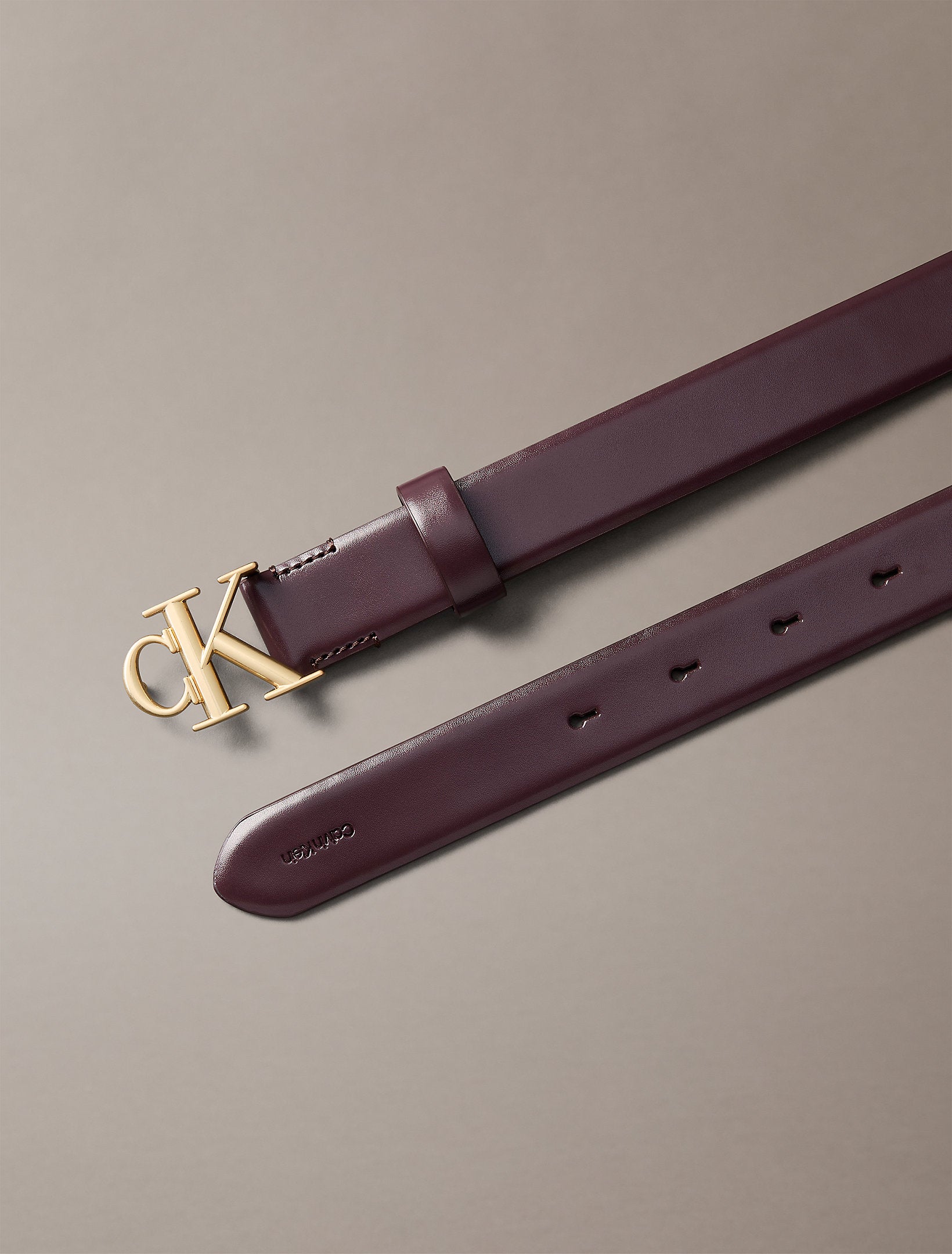 Calvin Klein Round Buckle 30mm Smooth Belt