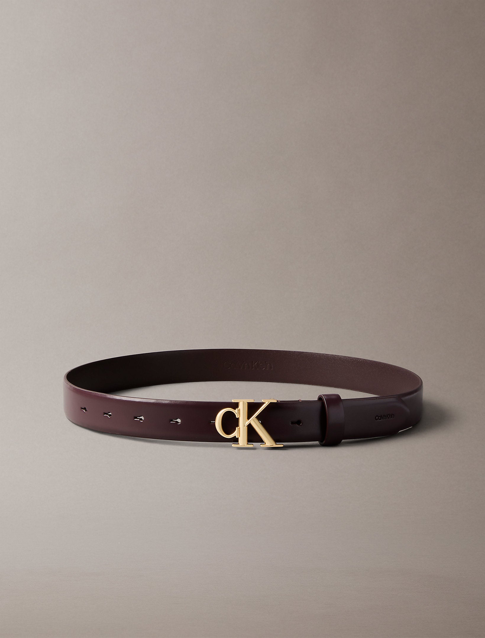 Calvin Klein Round Buckle 30mm Smooth Belt