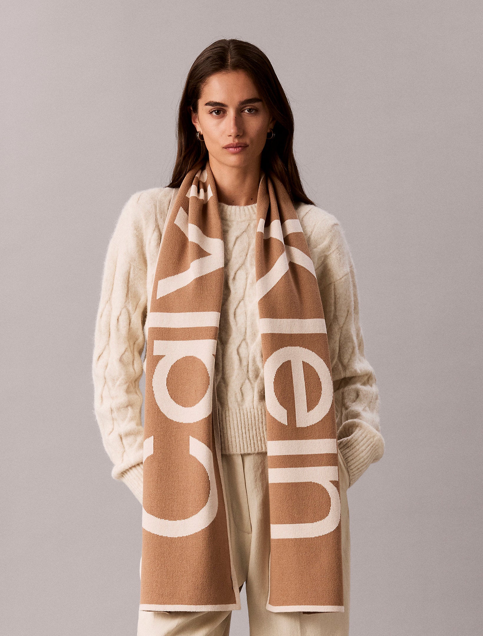 Calvin Klein Bold Logo 2-Tone Jacquard Scarf