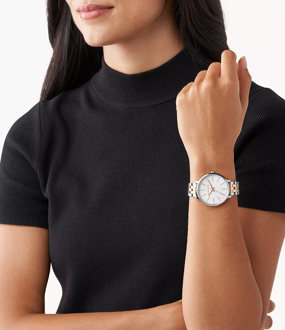 ساعة مايكل كورس