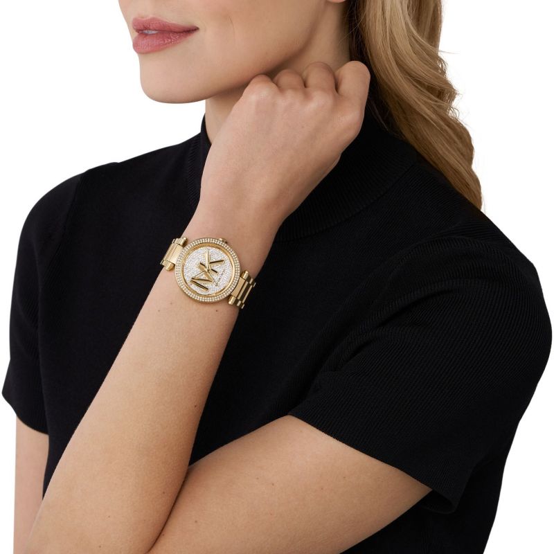 ساعة مايكل كورس