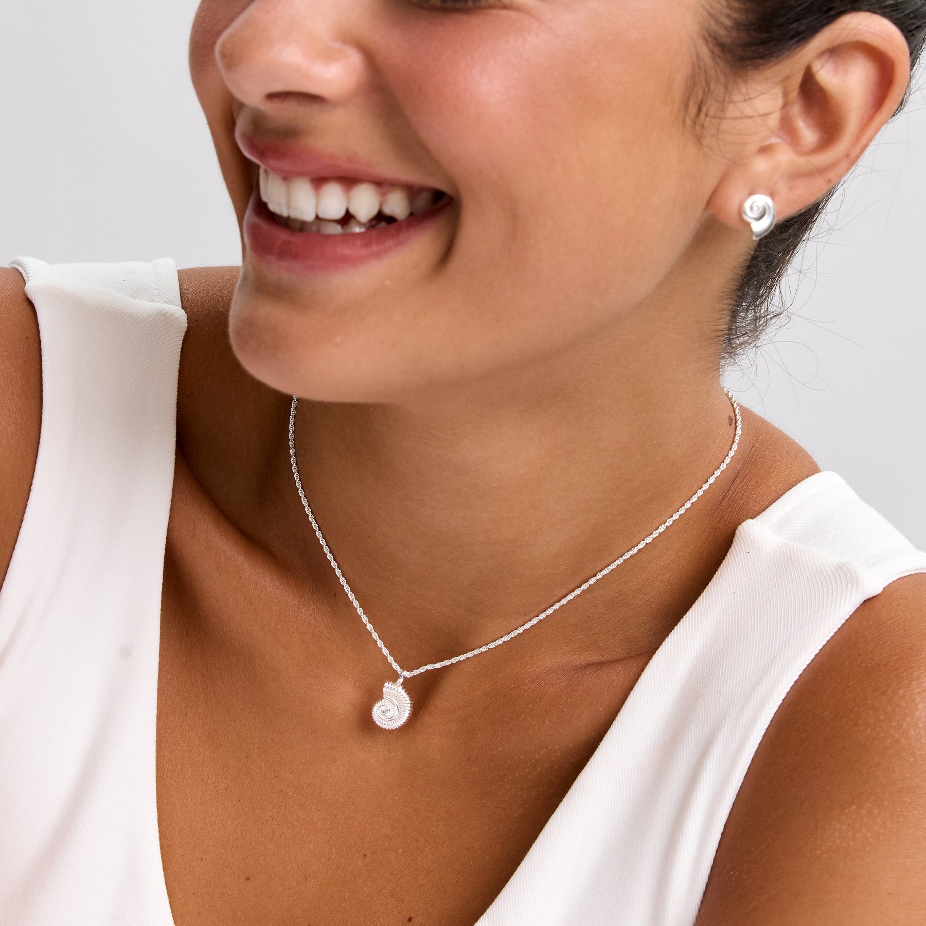 Danon Shell Necklace