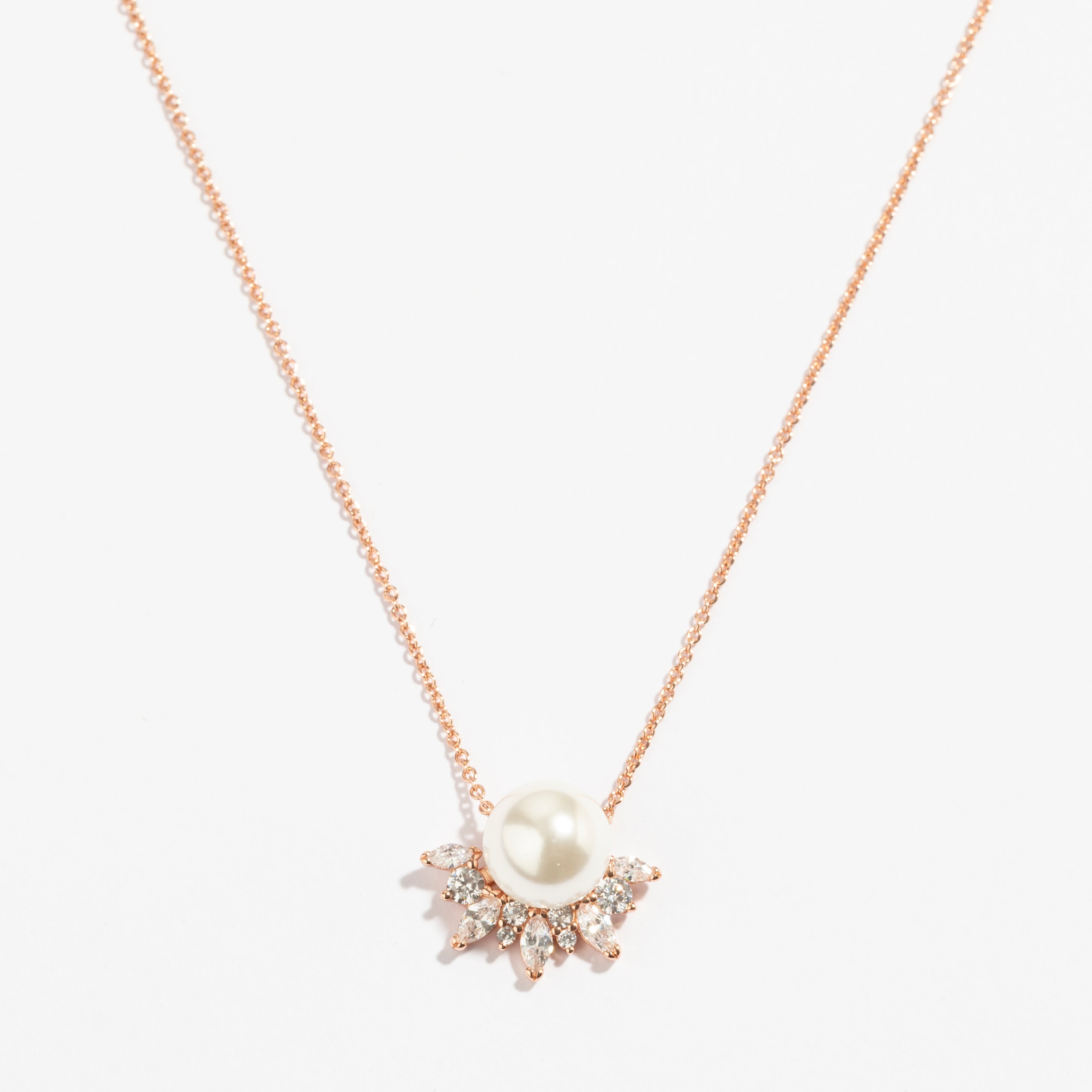 Danon Aeterna Necklace
