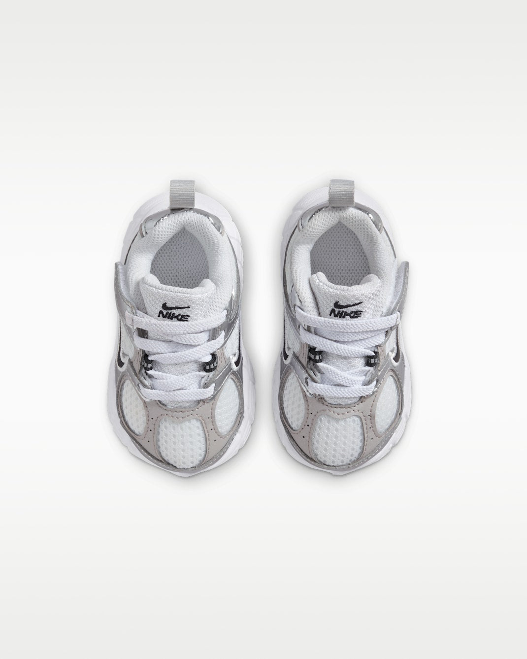 Nike V5 Rnr Sneaker