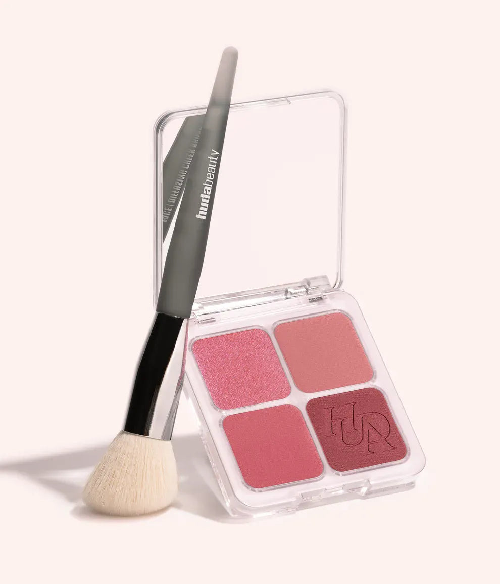Huda Beauty Easy Blur Base Brush Makeup Brush