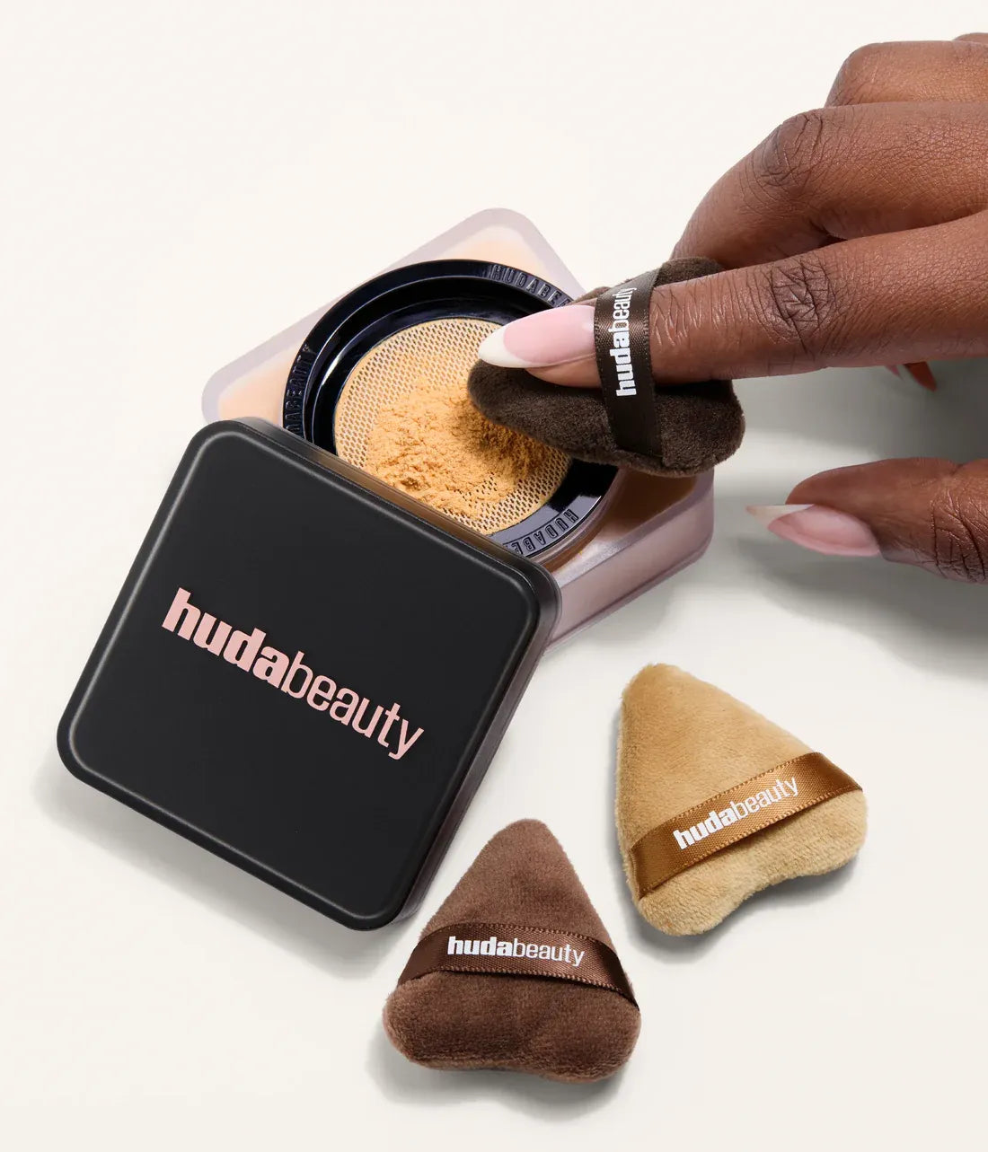 فرشاة مكياج Huda Beauty Easy Bake Powder Puff Trio (x3pcs)