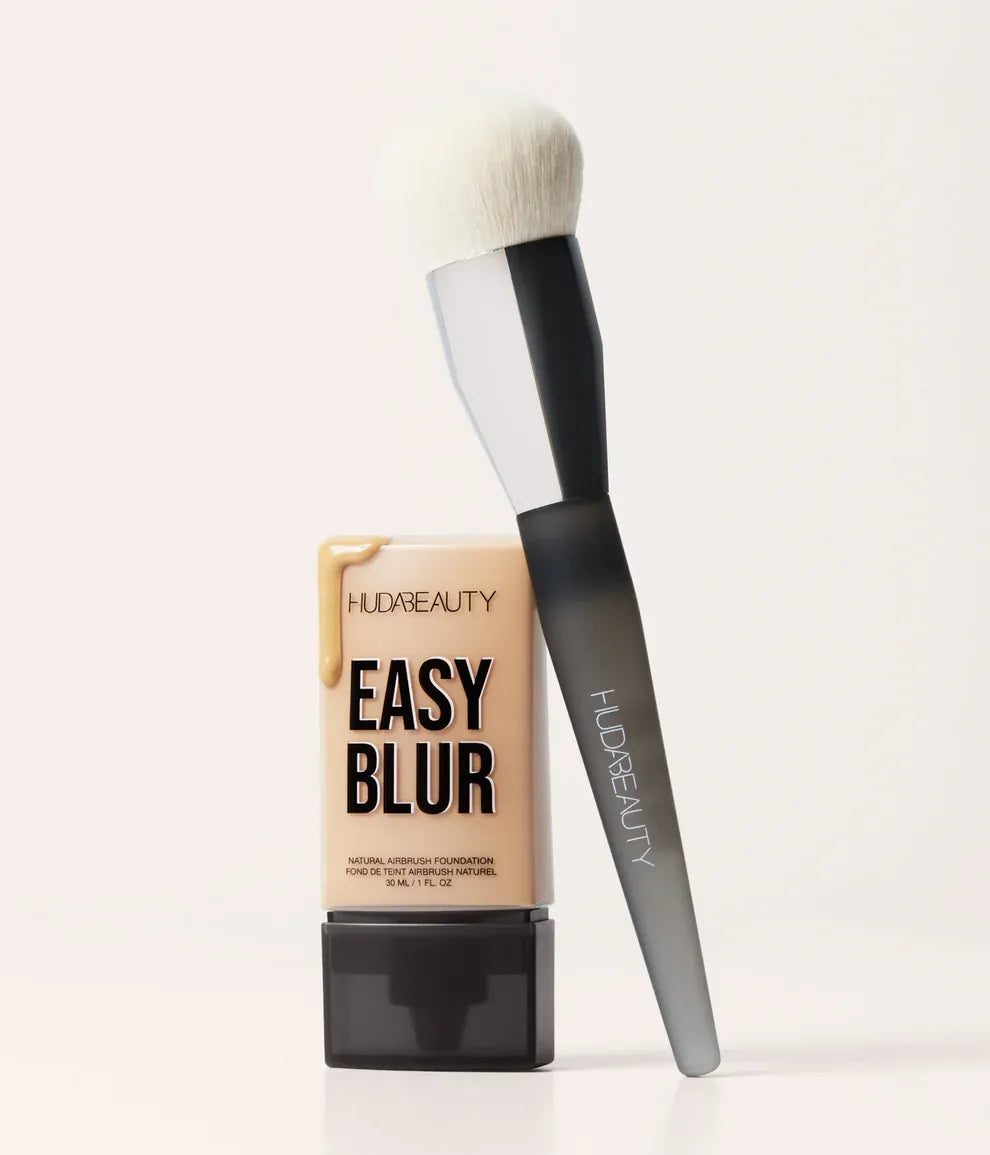 Huda Beauty Easy Blur Base Brush Makeup Brush