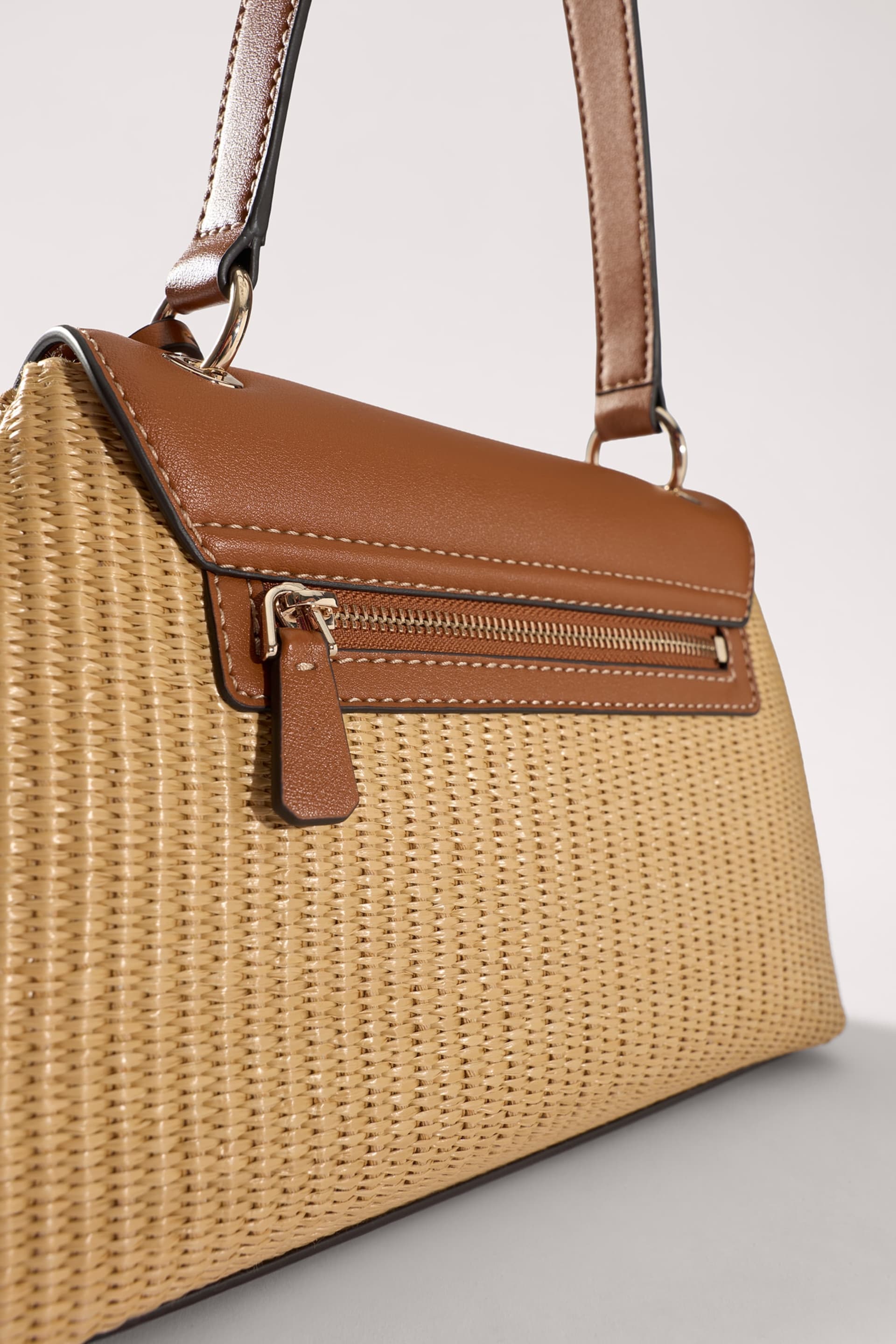Guess Maggie Shoulder Bag
