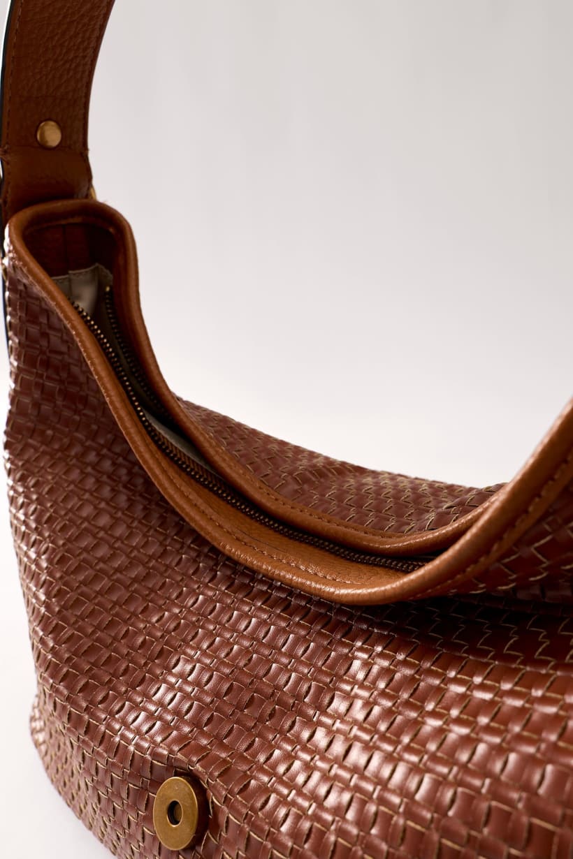 Guess Camden Medium Shoulder Bag